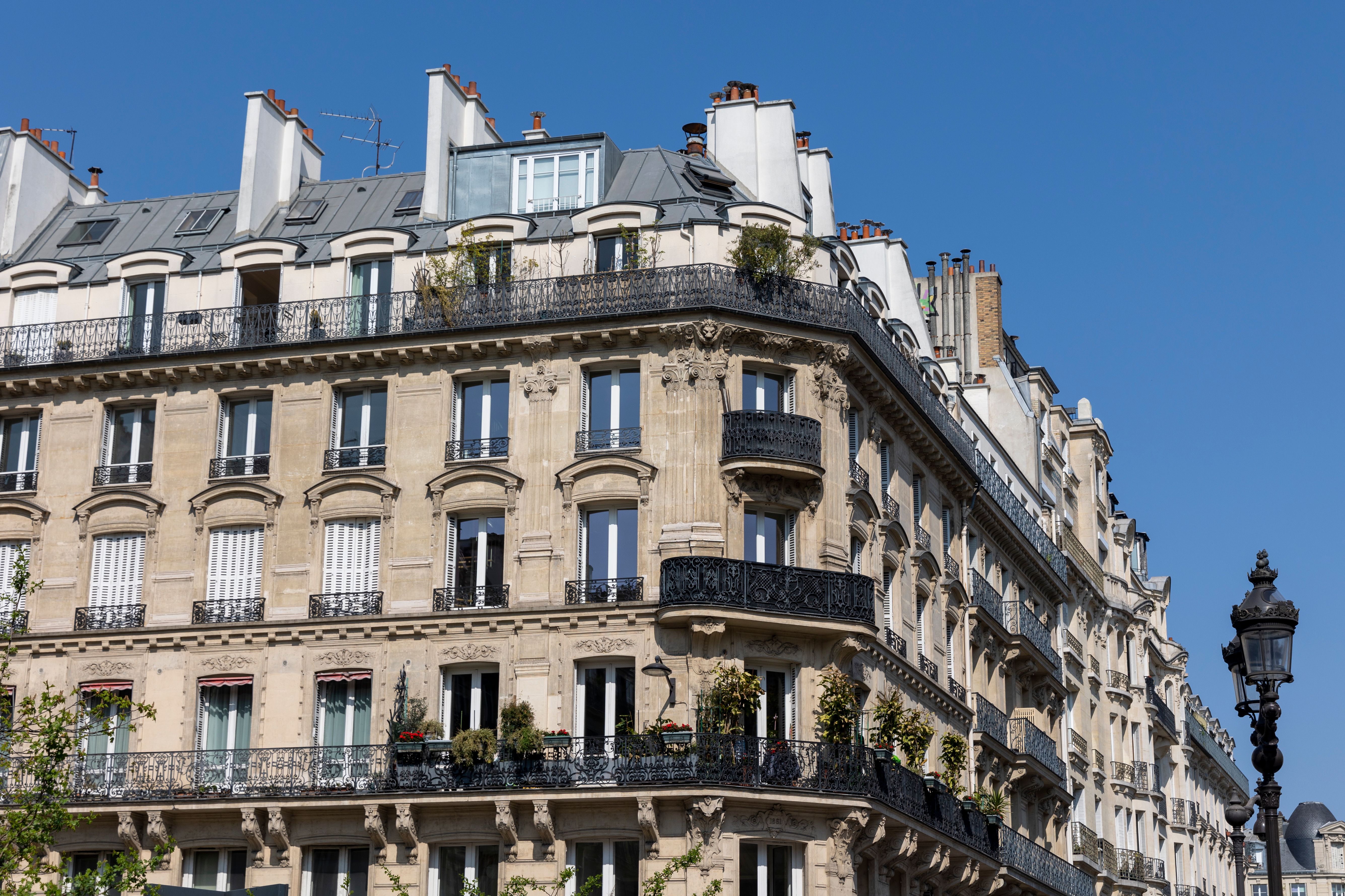 Who should move to Paris