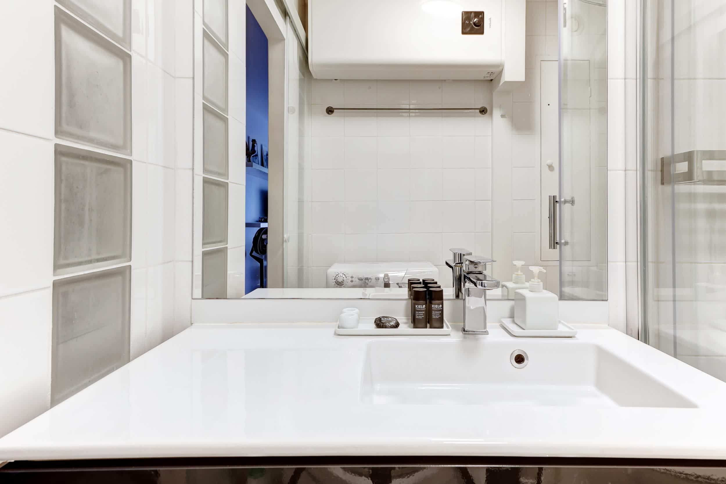 Studio meublé avec terrasse privée au 10 Rue Dranem, Paris 11ᵉ