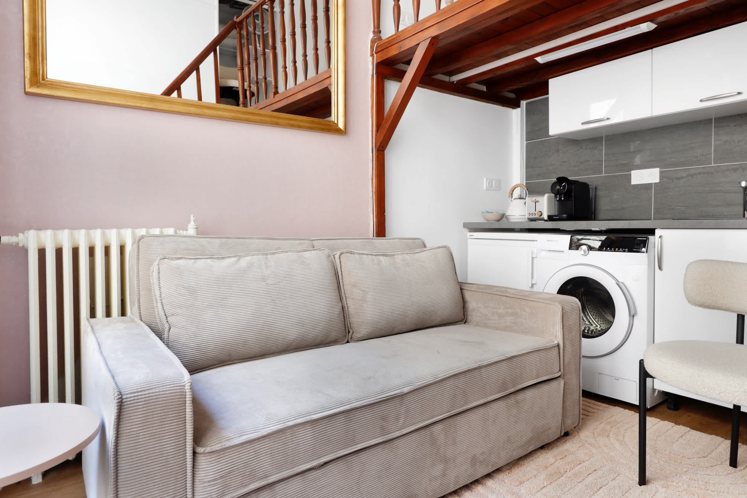 Appartement lumineux en duplex à Paris 8e près des Champs-Élysées