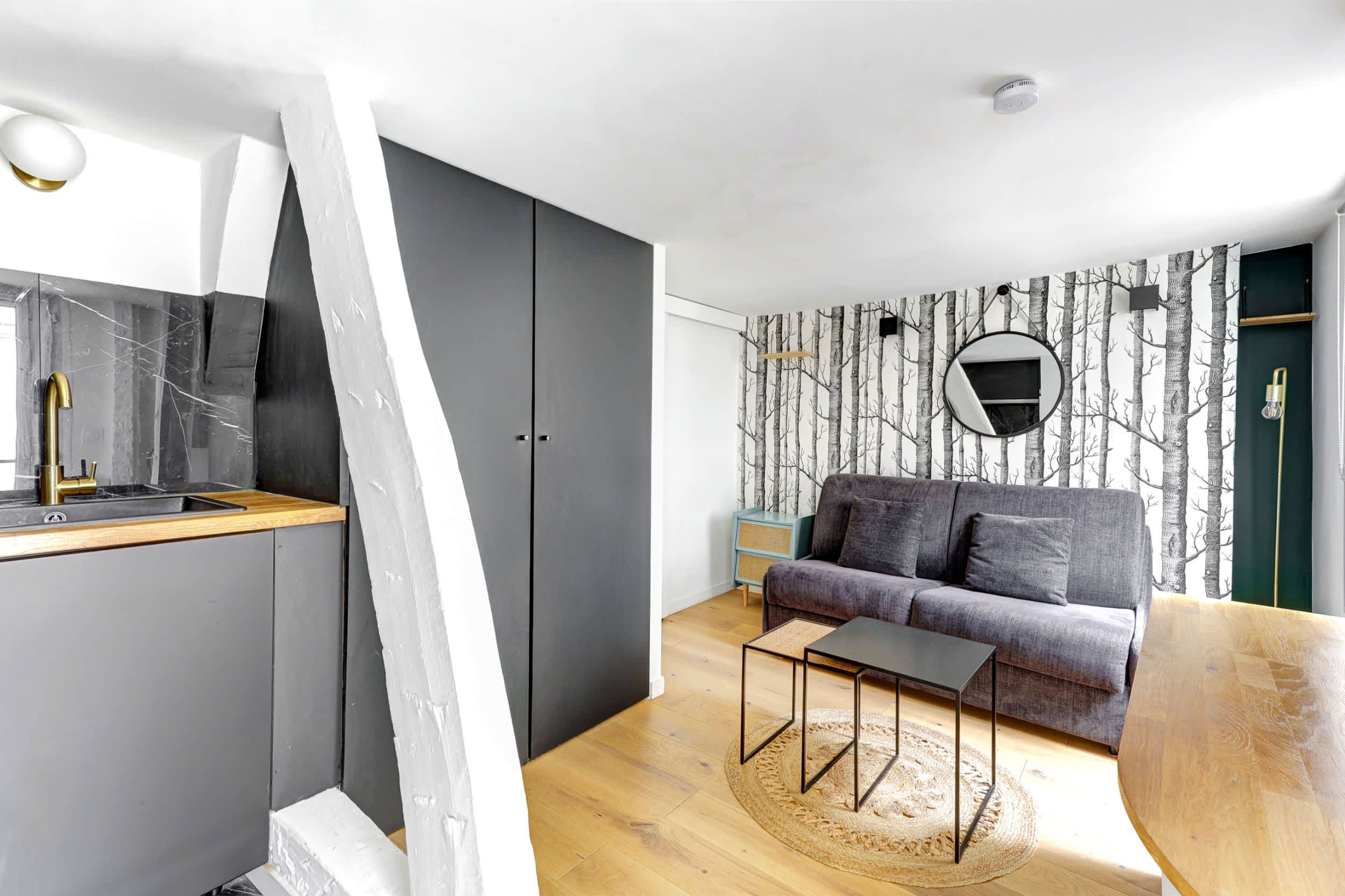 Bright Studio in the Heart of Paris
