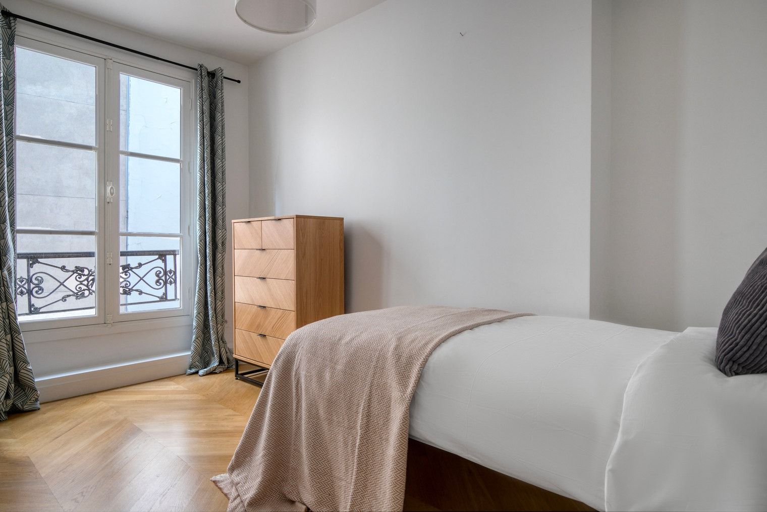 Rue de la Victoire • Chambre