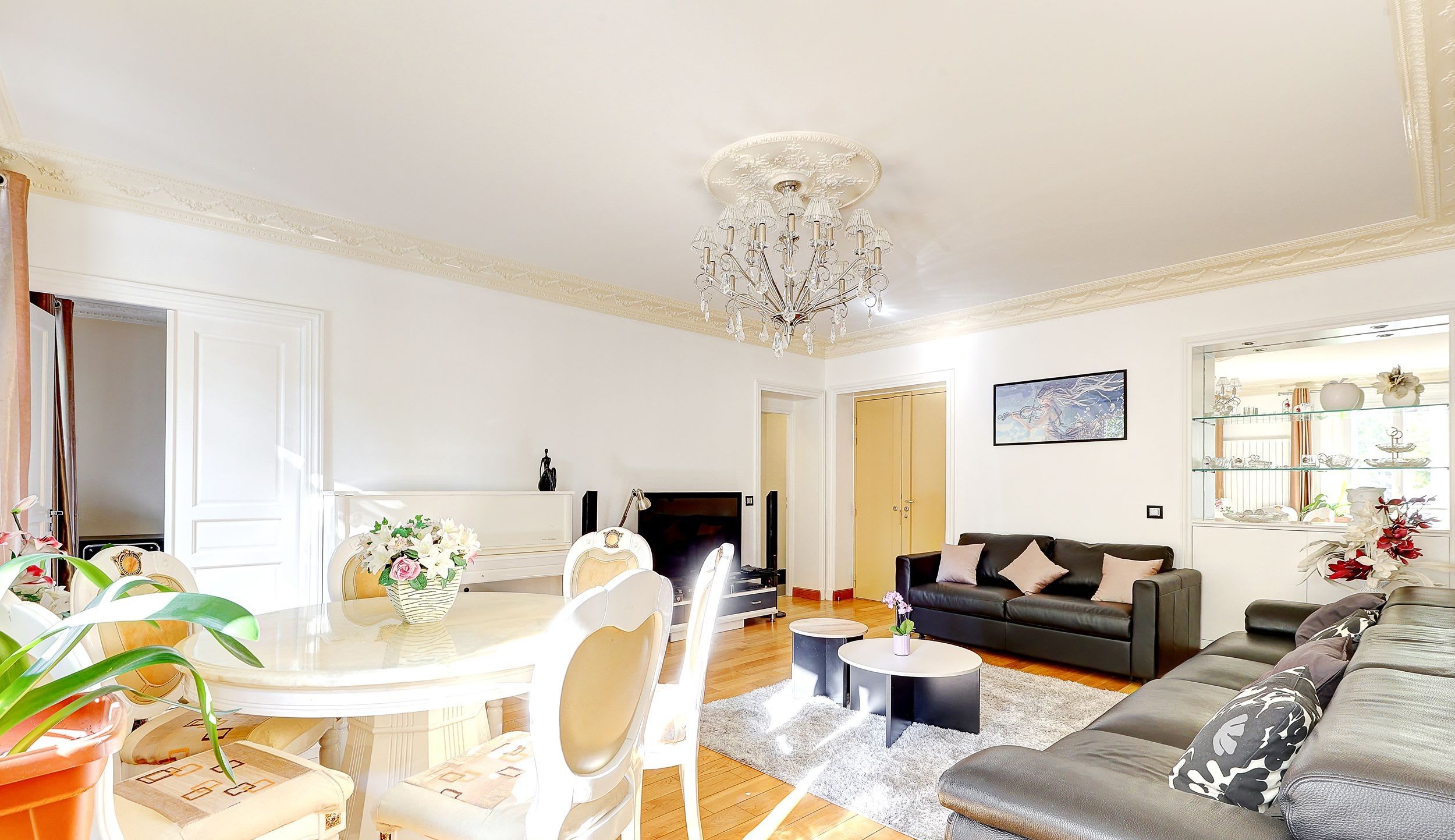 Spacious family apartment on Boulevard de Strasbourg