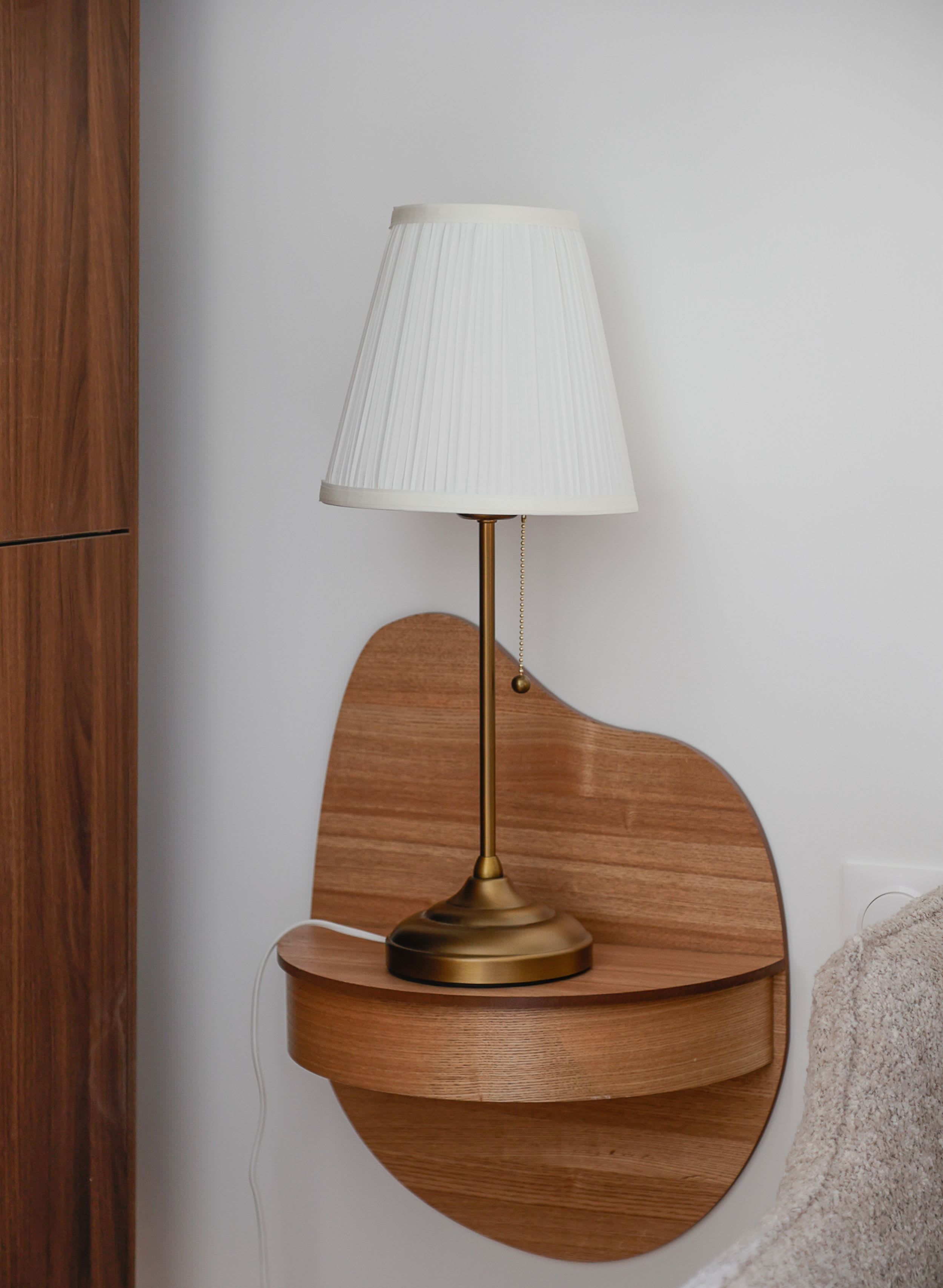 Bright contemporary furnished apartment Paris 15th