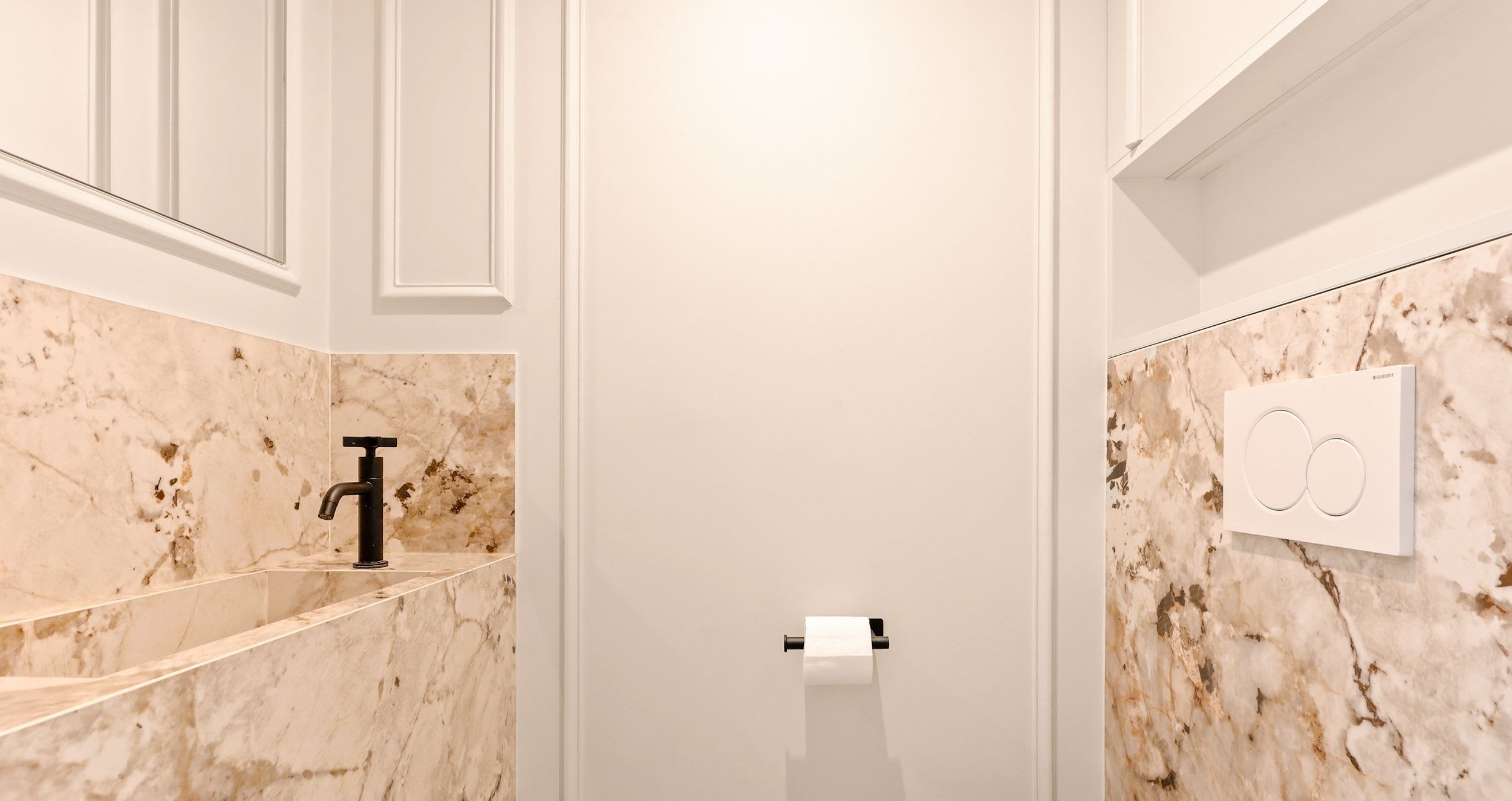 Appartement deux chambres rénové quai Malaquais, Saint-Germain, Paris 6e