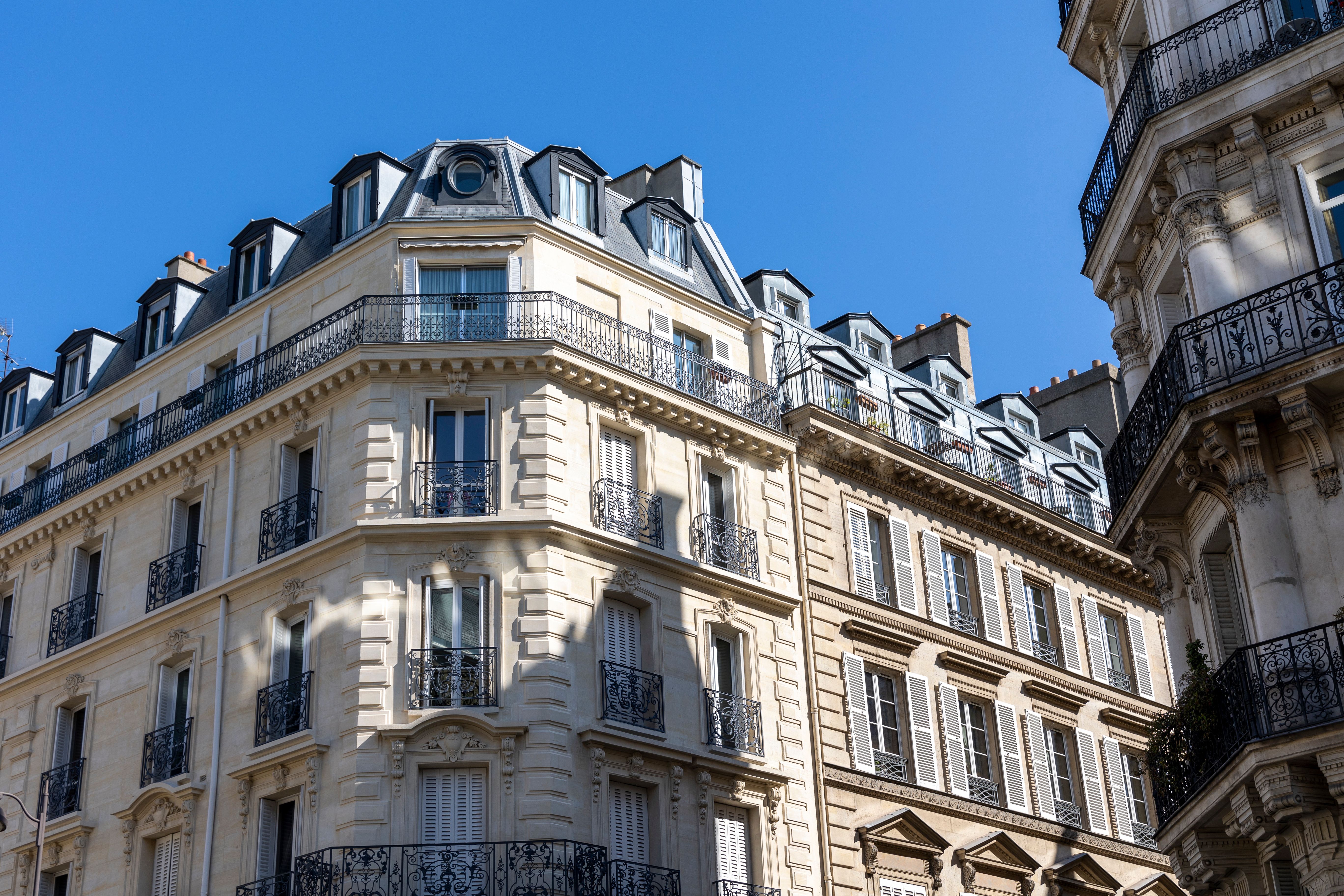 Époque de construction et surface utile d'un appartement parisien
