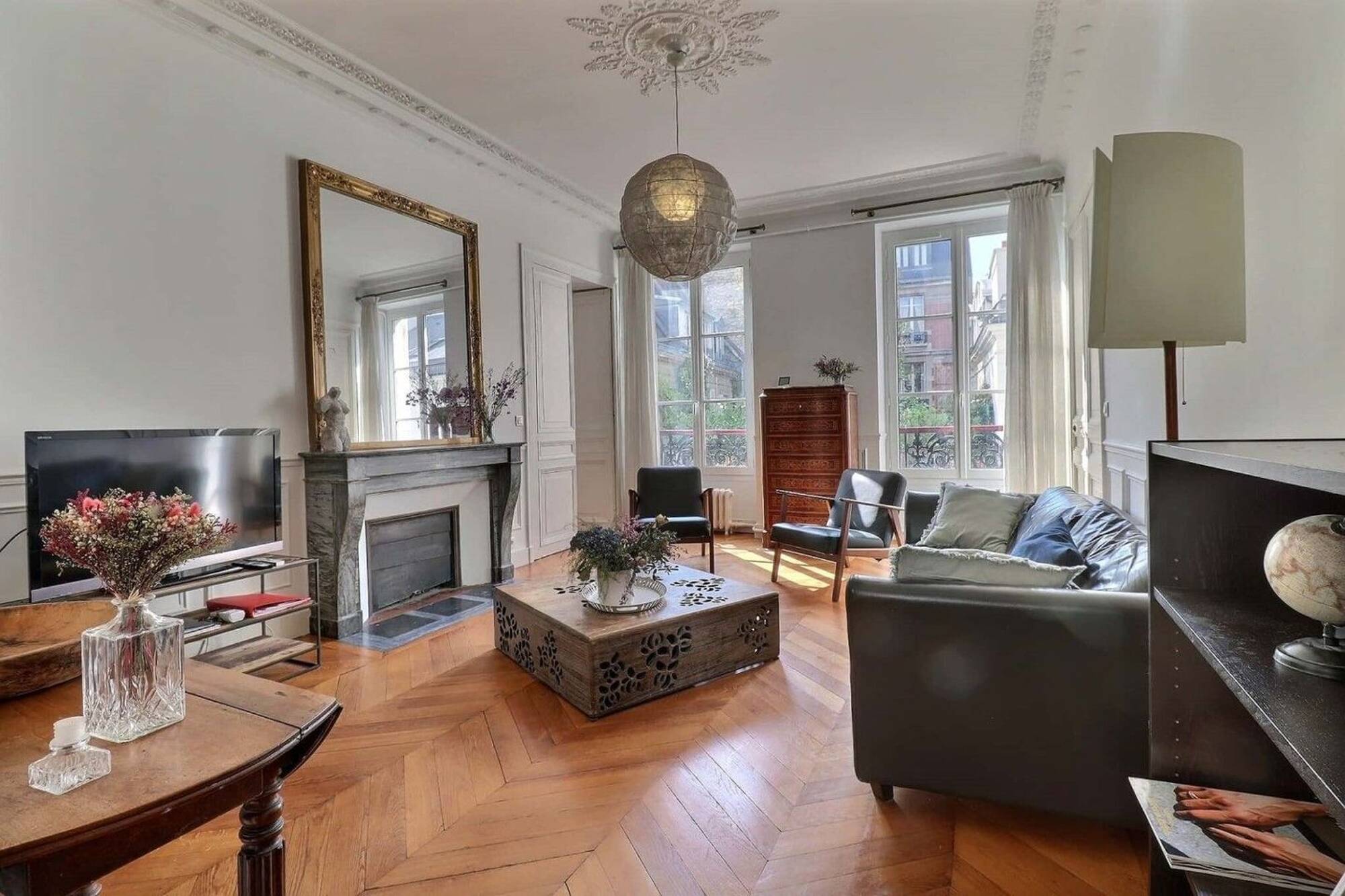 Rue de Bourgogne • Salon