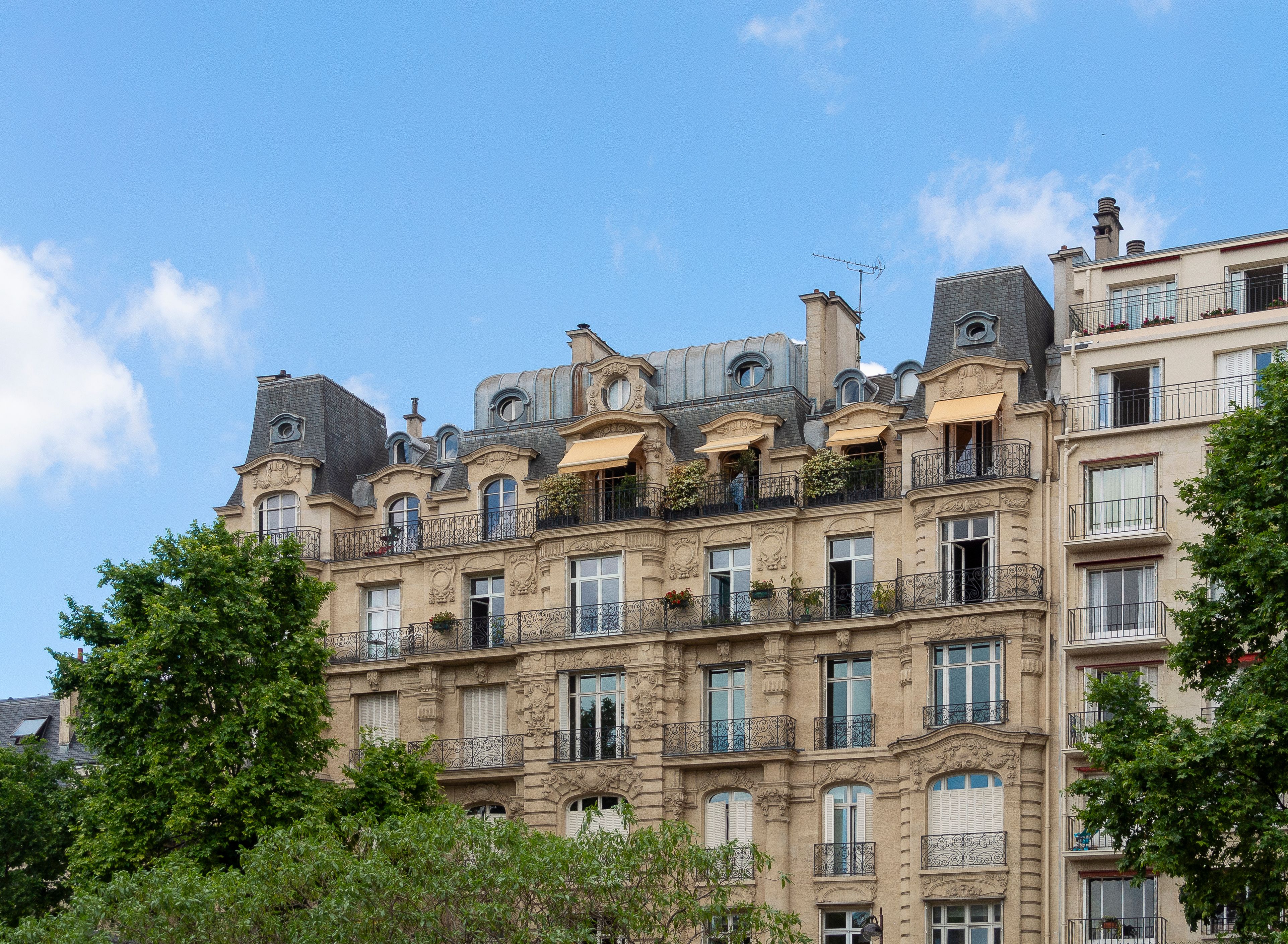 Régimes fiscaux bailleurs Paris 2026
