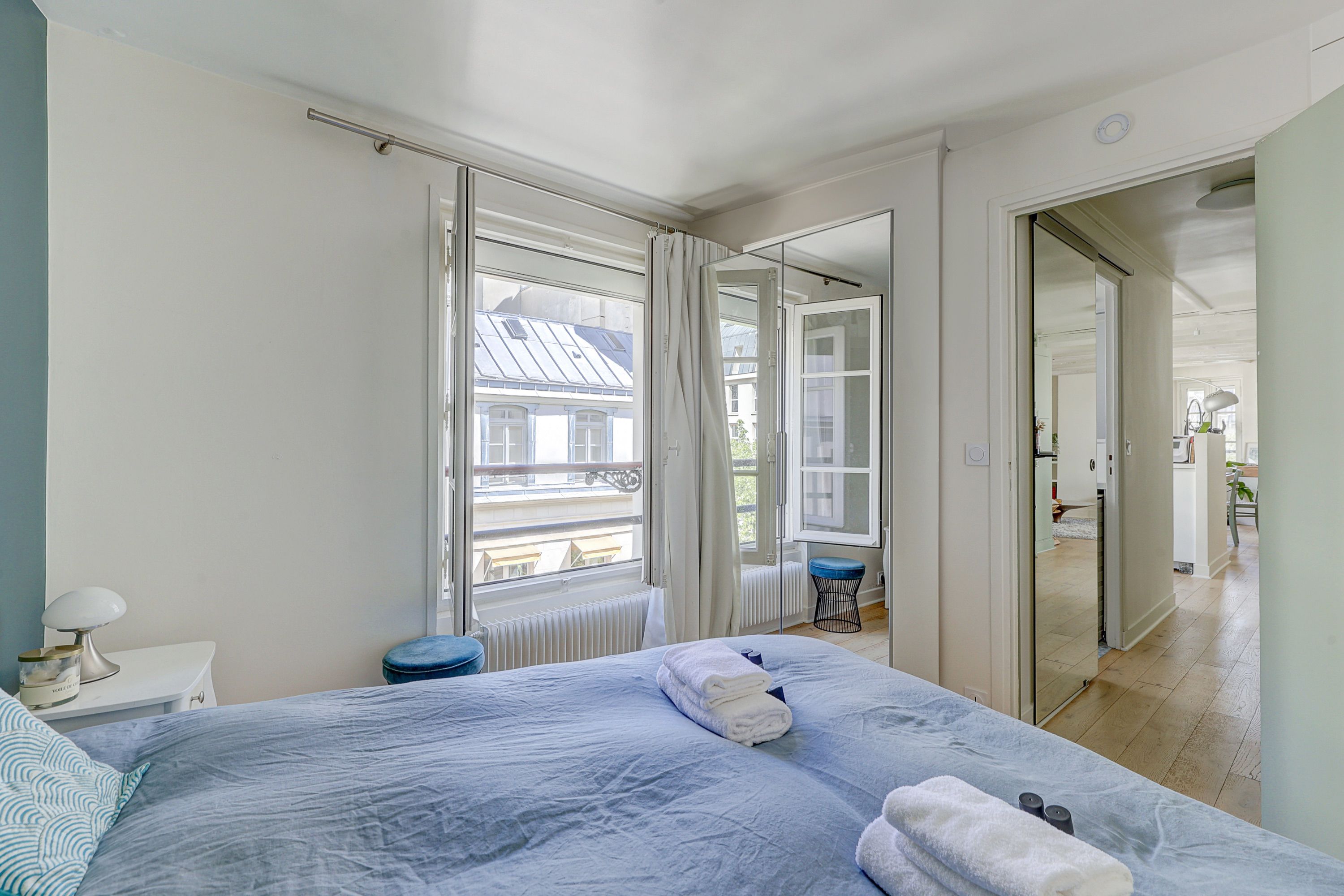 39 Lombard Bedroom