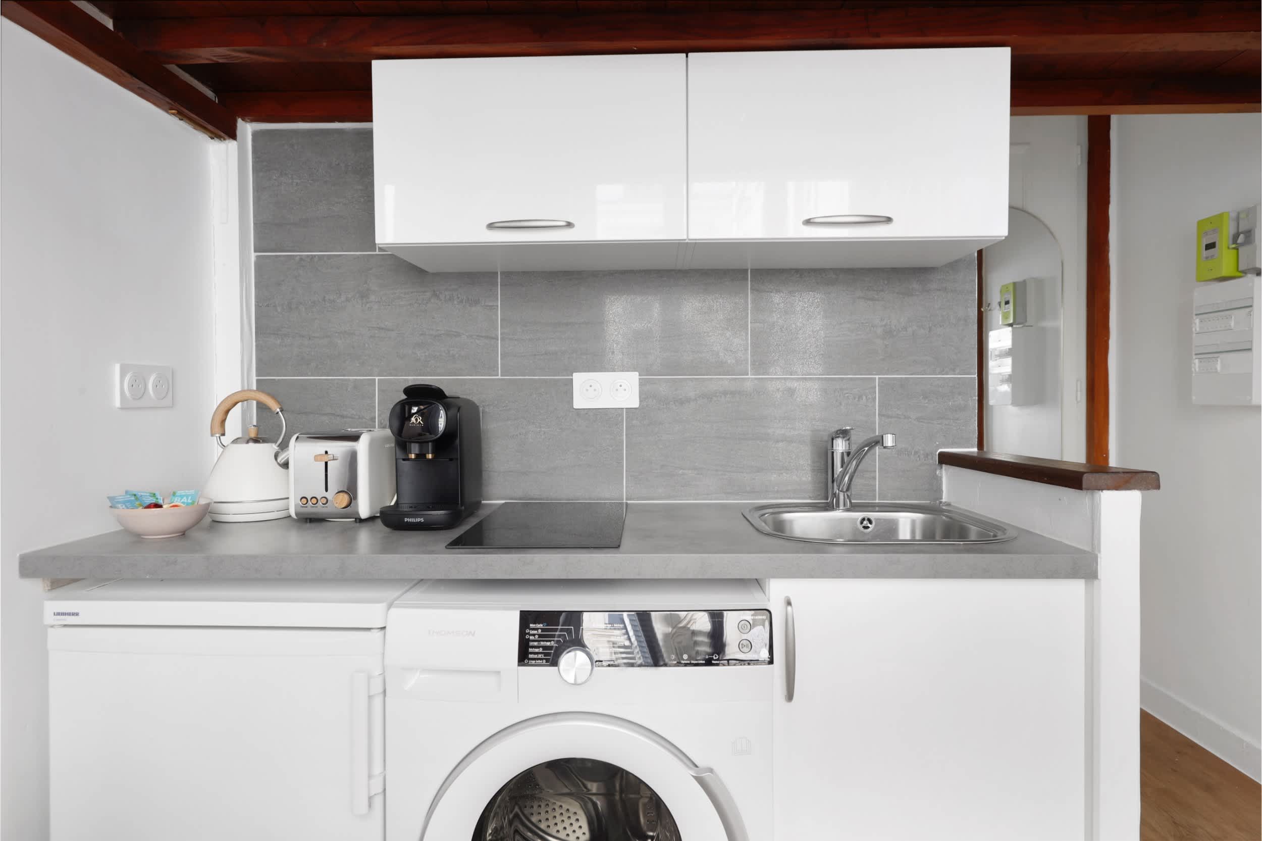 Appartement lumineux en duplex à Paris 8e près des Champs-Élysées