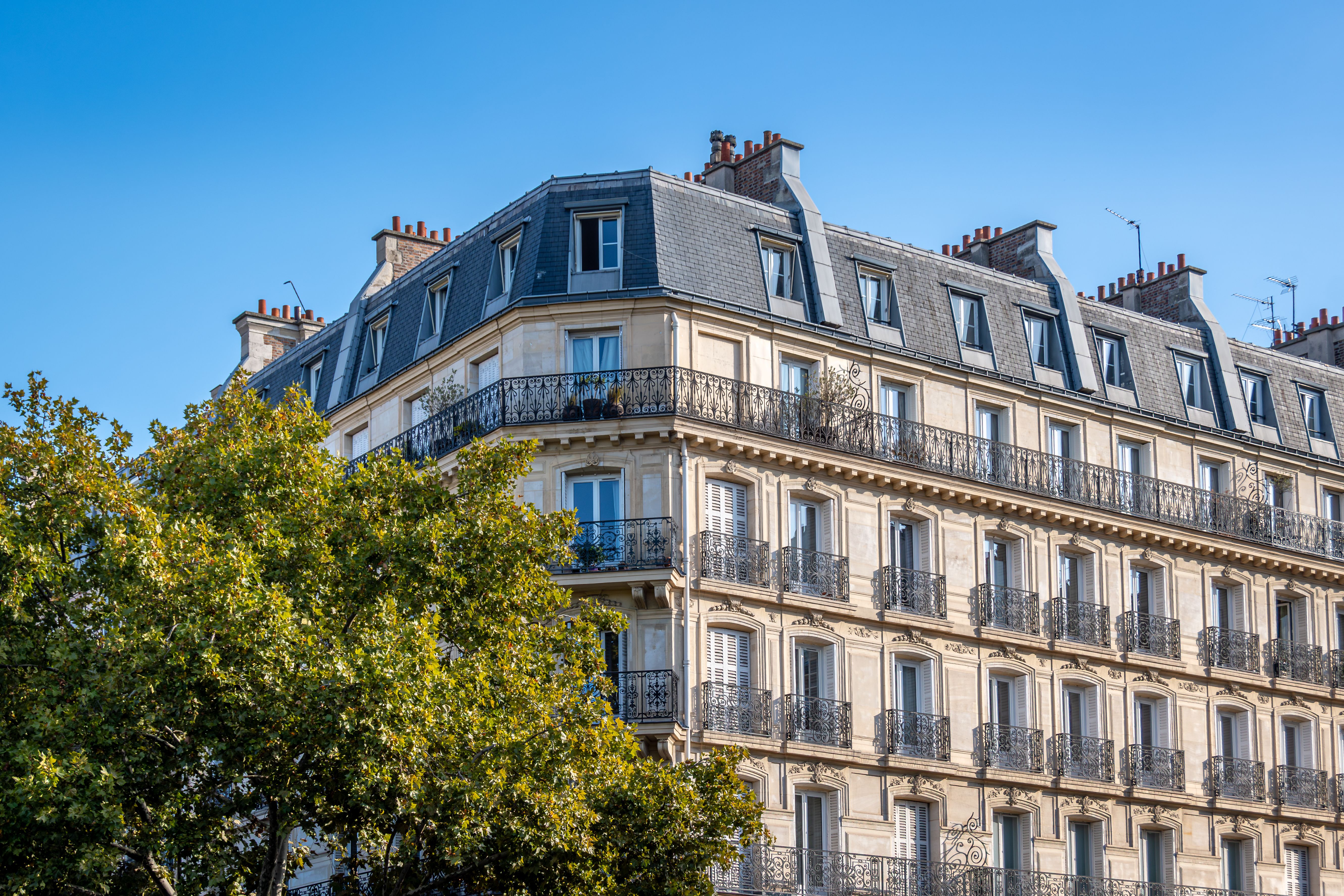 Traditional banking Paris
