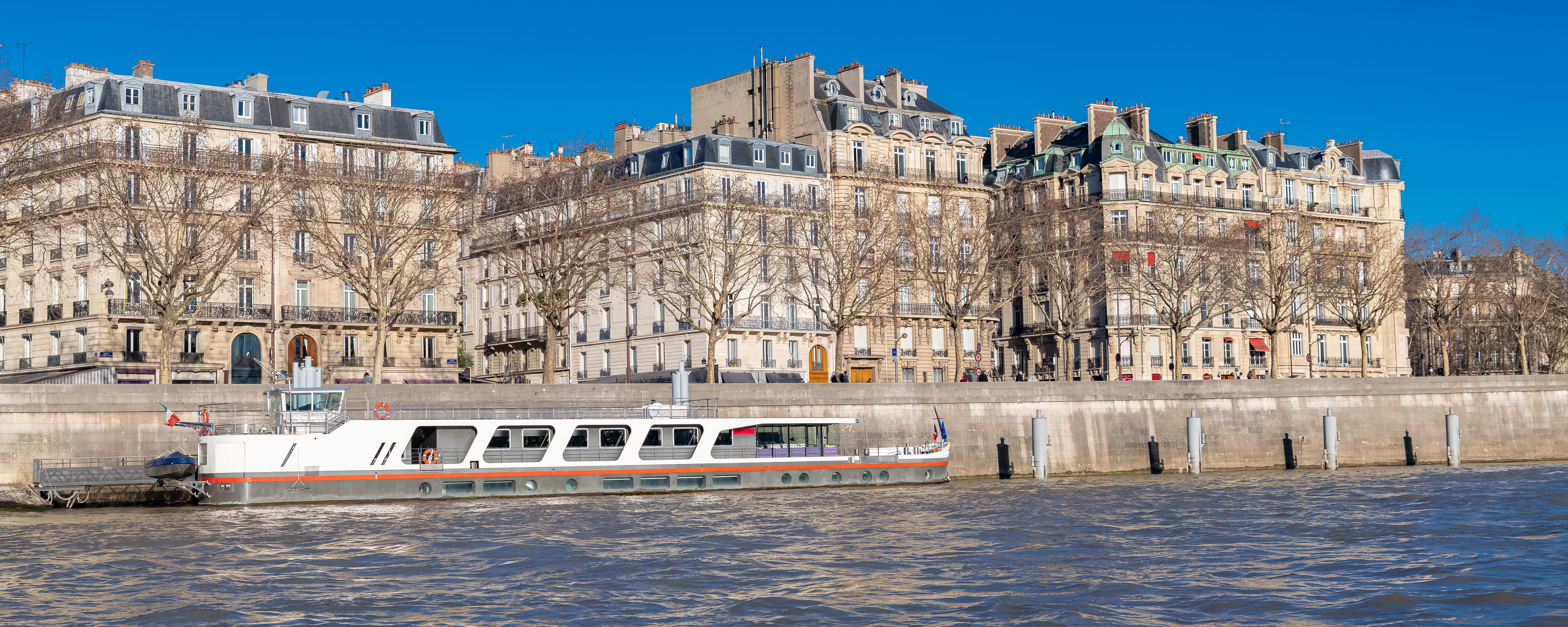S'installer à Paris depuis le Canada
