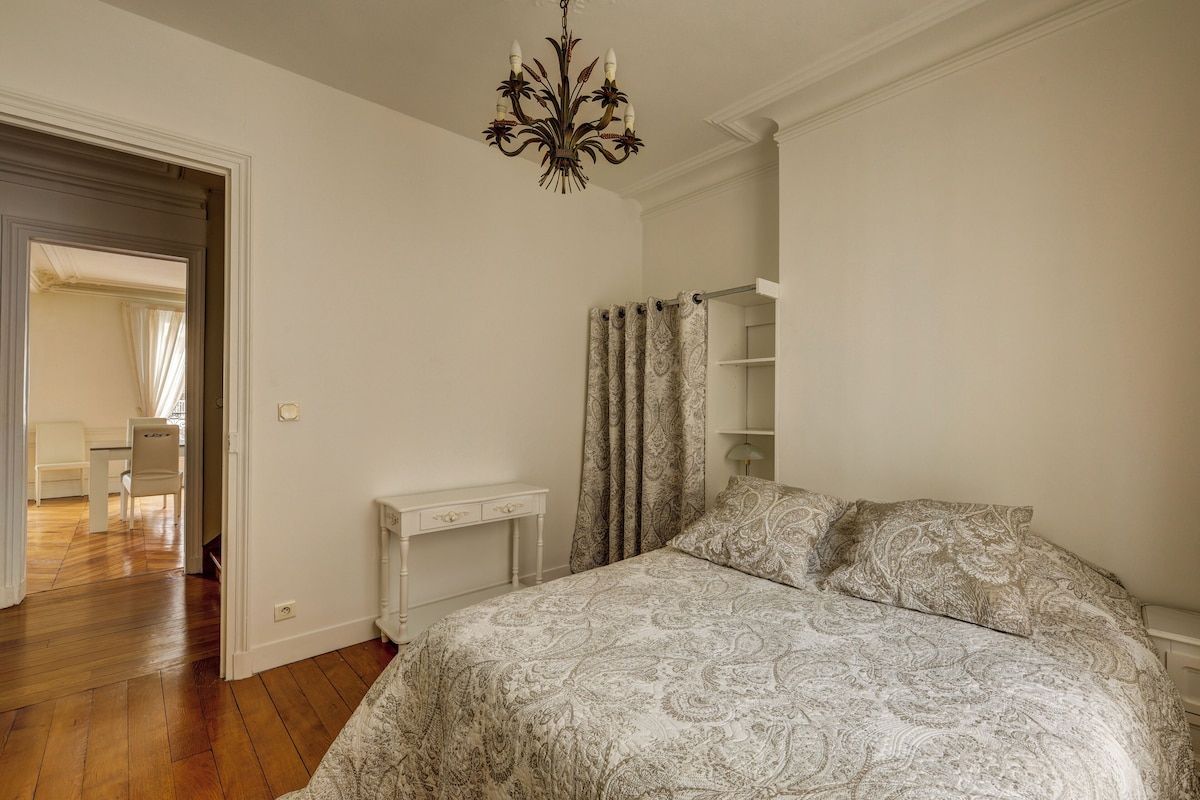 58 boulevard Barbès - Chambre