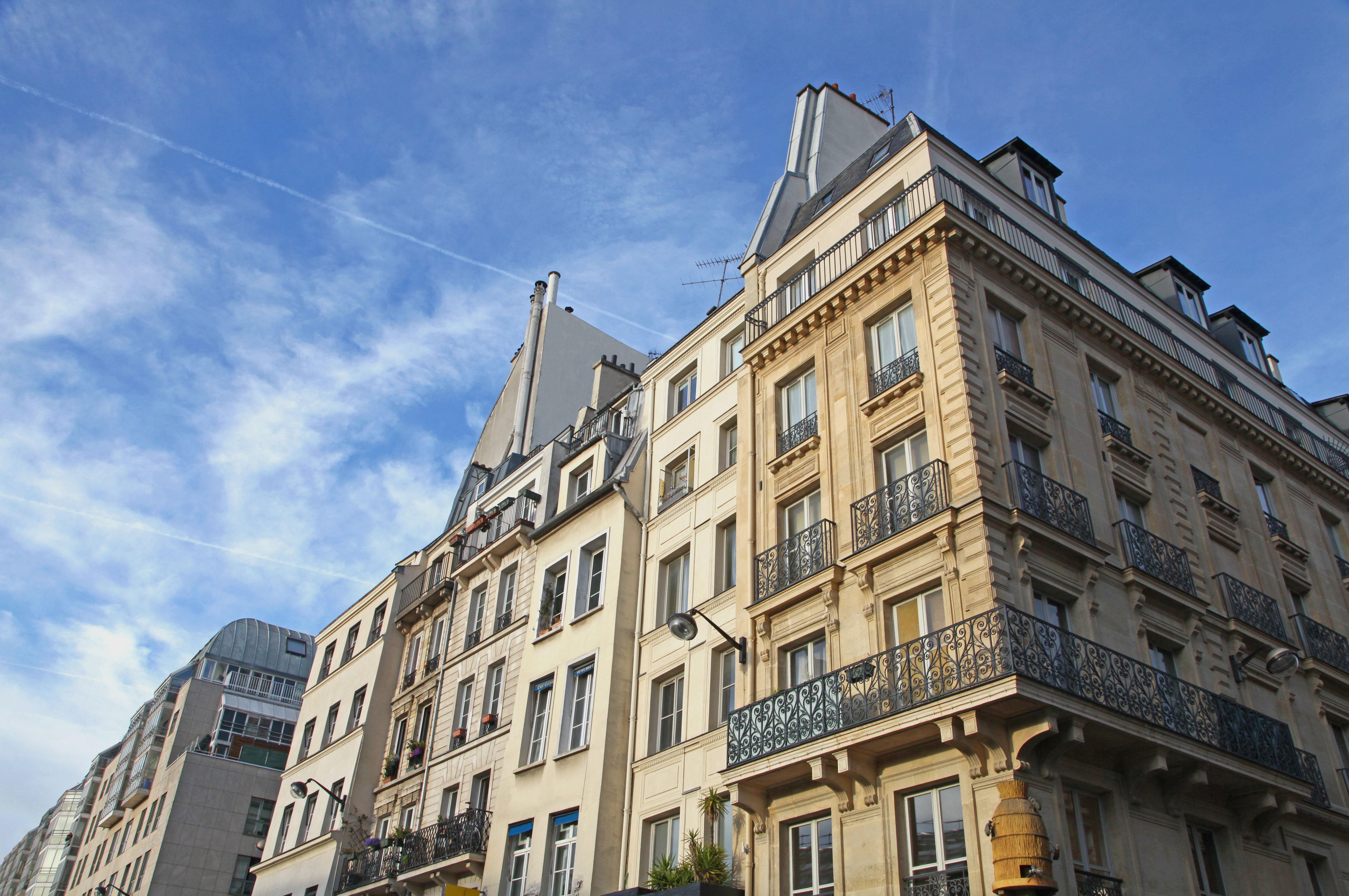 Expat tax regimes in France and Italy