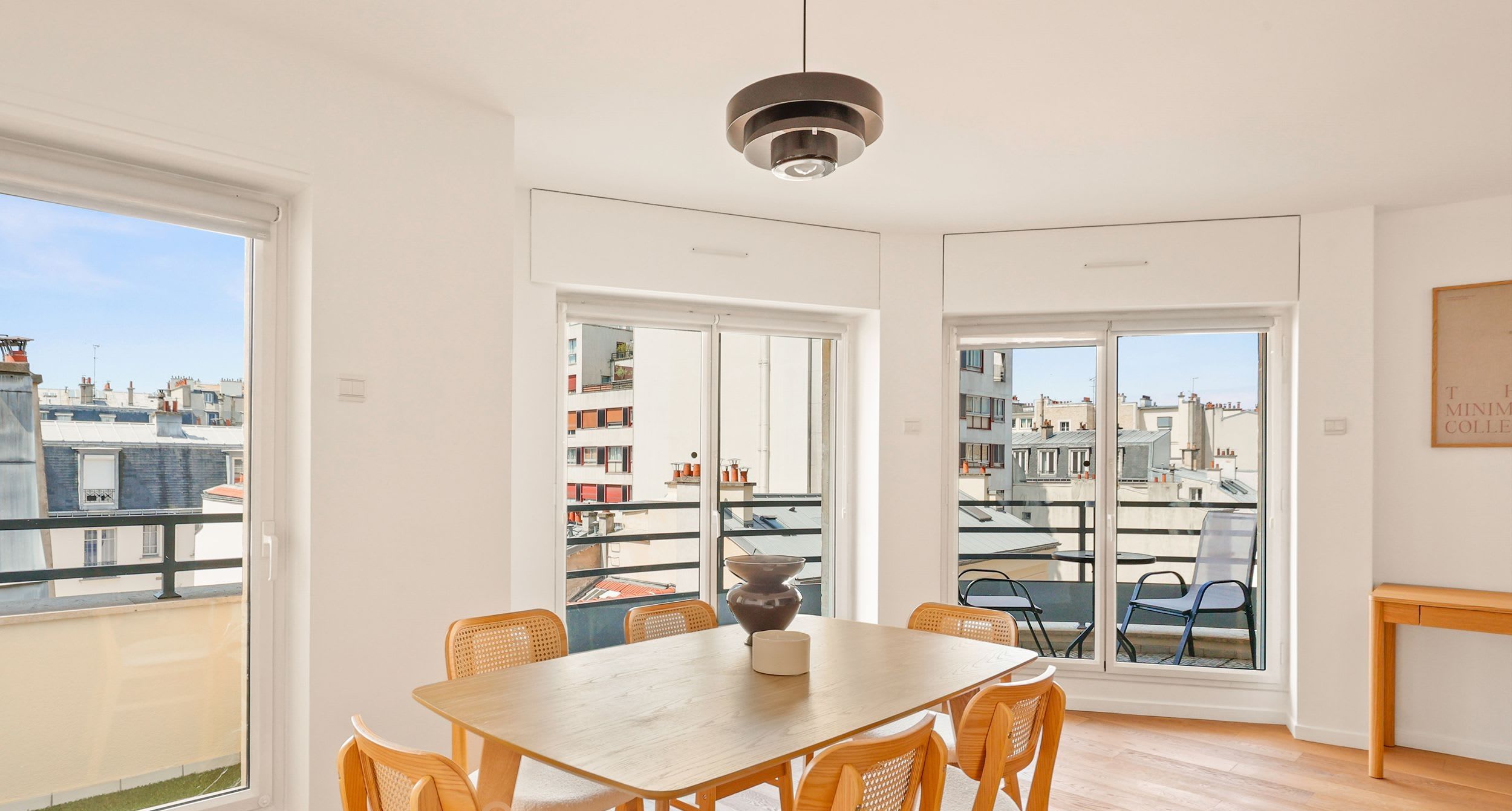 Appartement deux chambres rénové rue Jean Bologne, Passy, Paris 16e