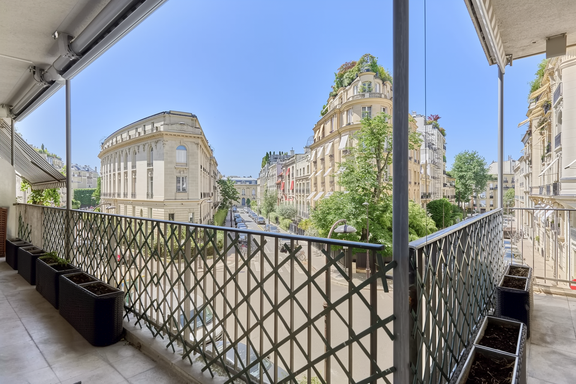 Bright fully furnished Paris apartment with elegant interiors, spacious living areas, balcony access, and comfortable amenities.
