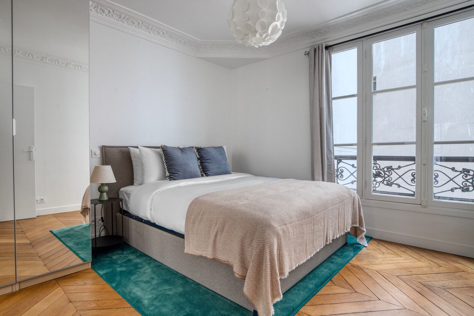 Rue de la Victoire • Chambre