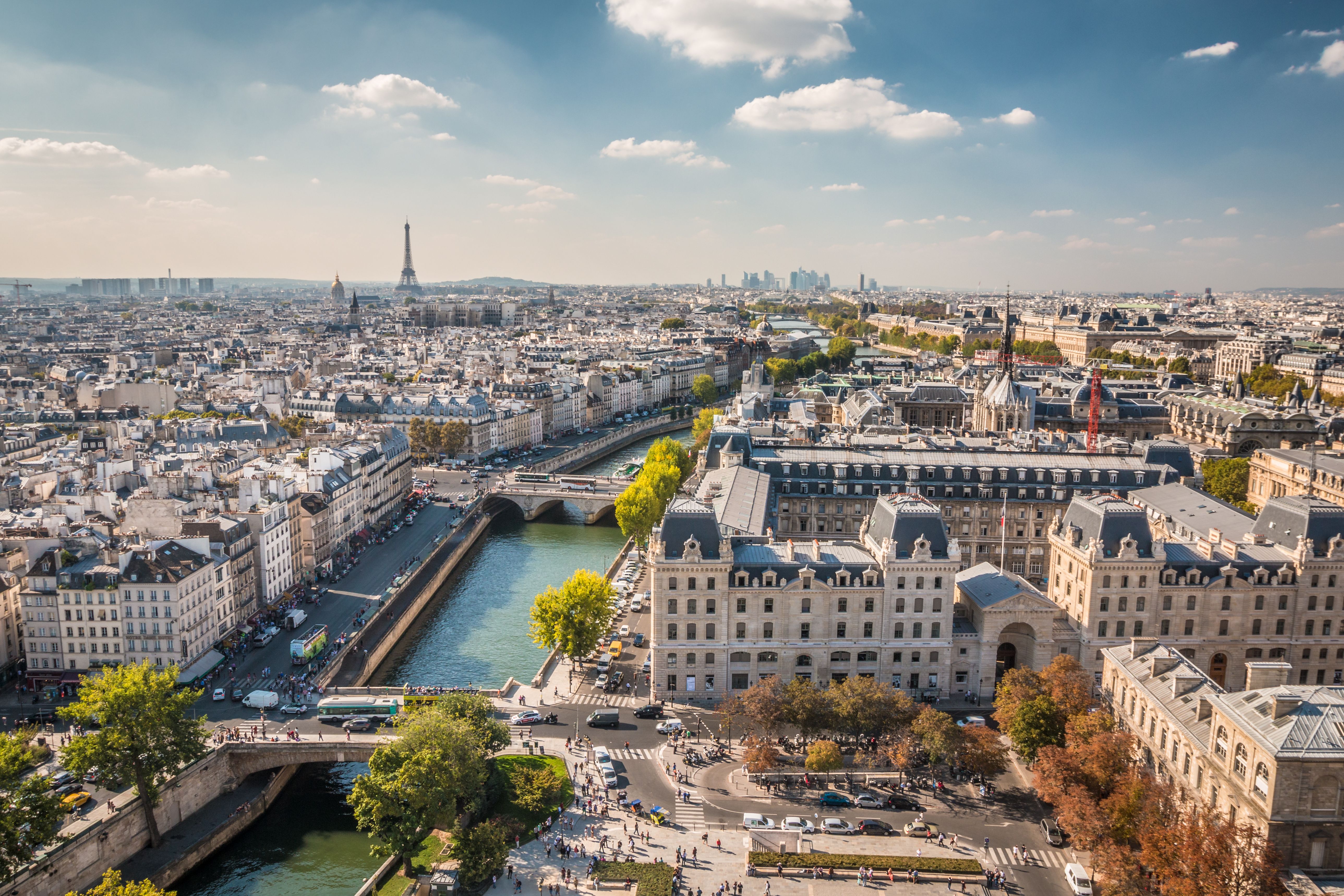 Citoyen irlandais s'installant à Paris en 2026