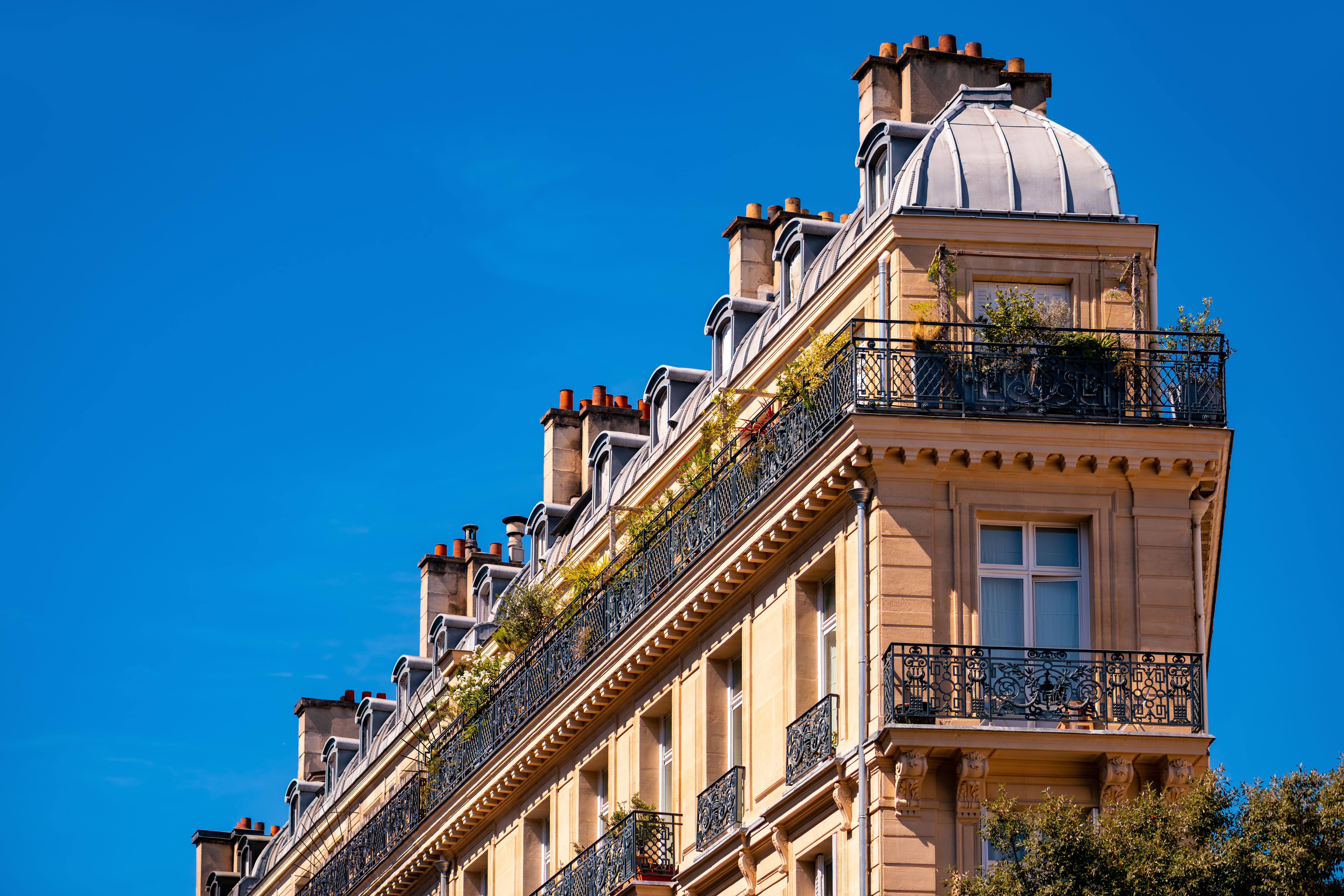 Relocation in Paris Plans Around the Calendar