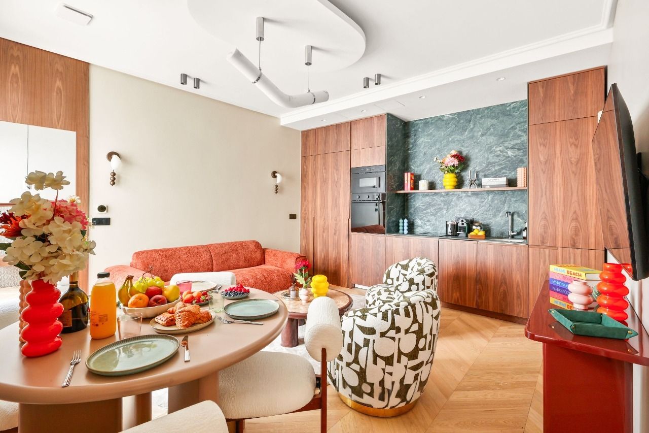 Appartement de luxe de 45 m² avec une chambre, clim, mobilier sur mesure, salle de bain en marbre et cuisine ouverte