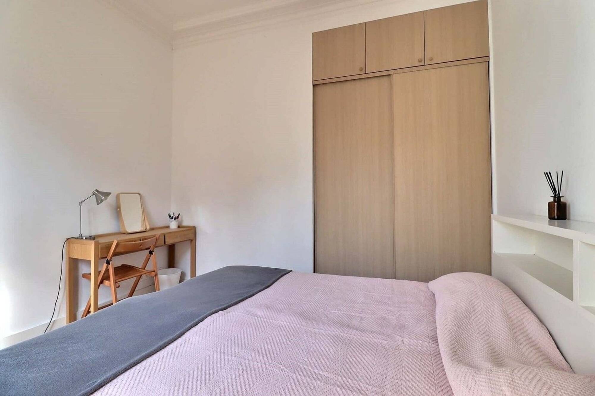 Rue de Bourgogne • Chambre