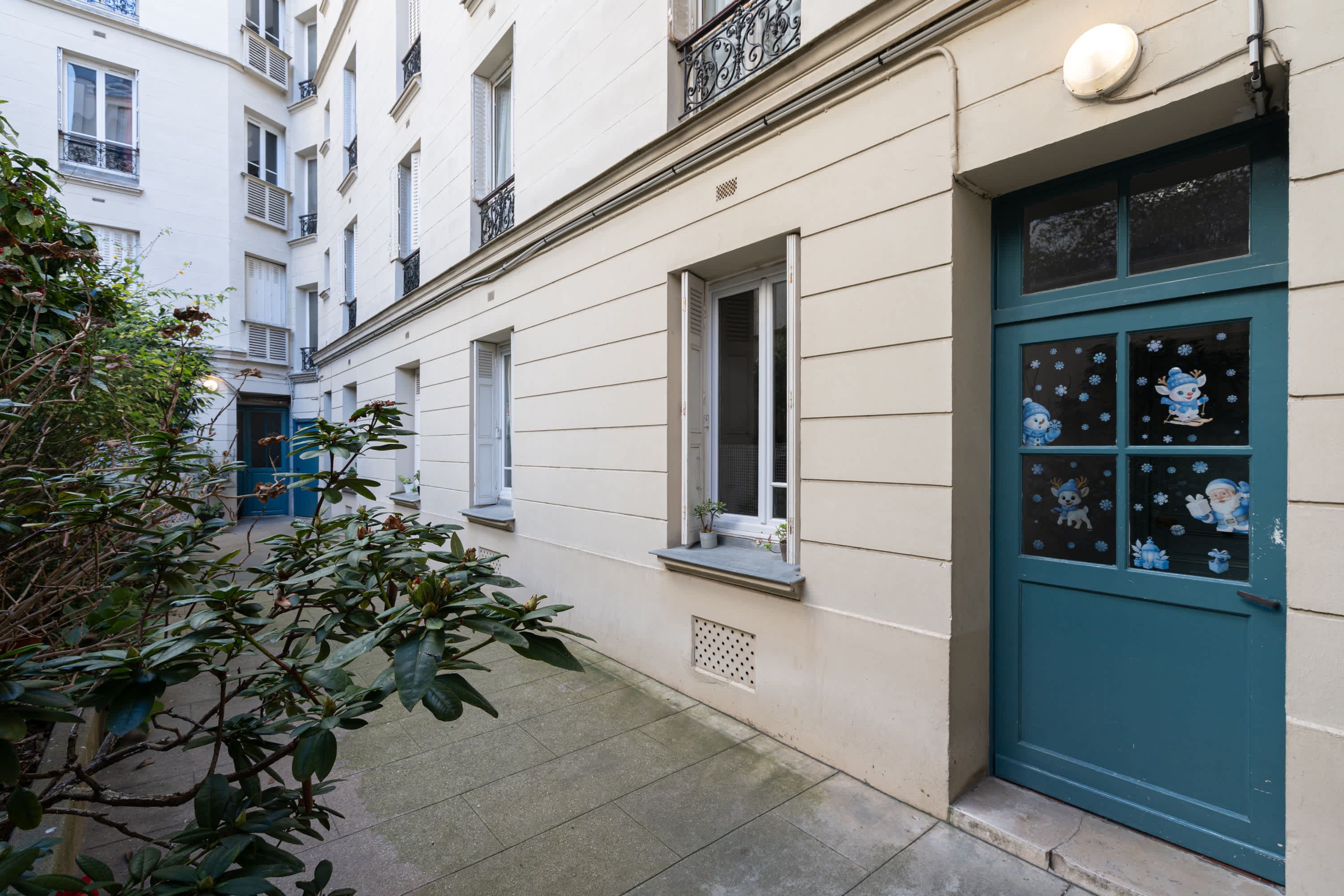 Elegant Parisian apartments with bright living areas, cozy bedrooms, and fully equipped kitchens.