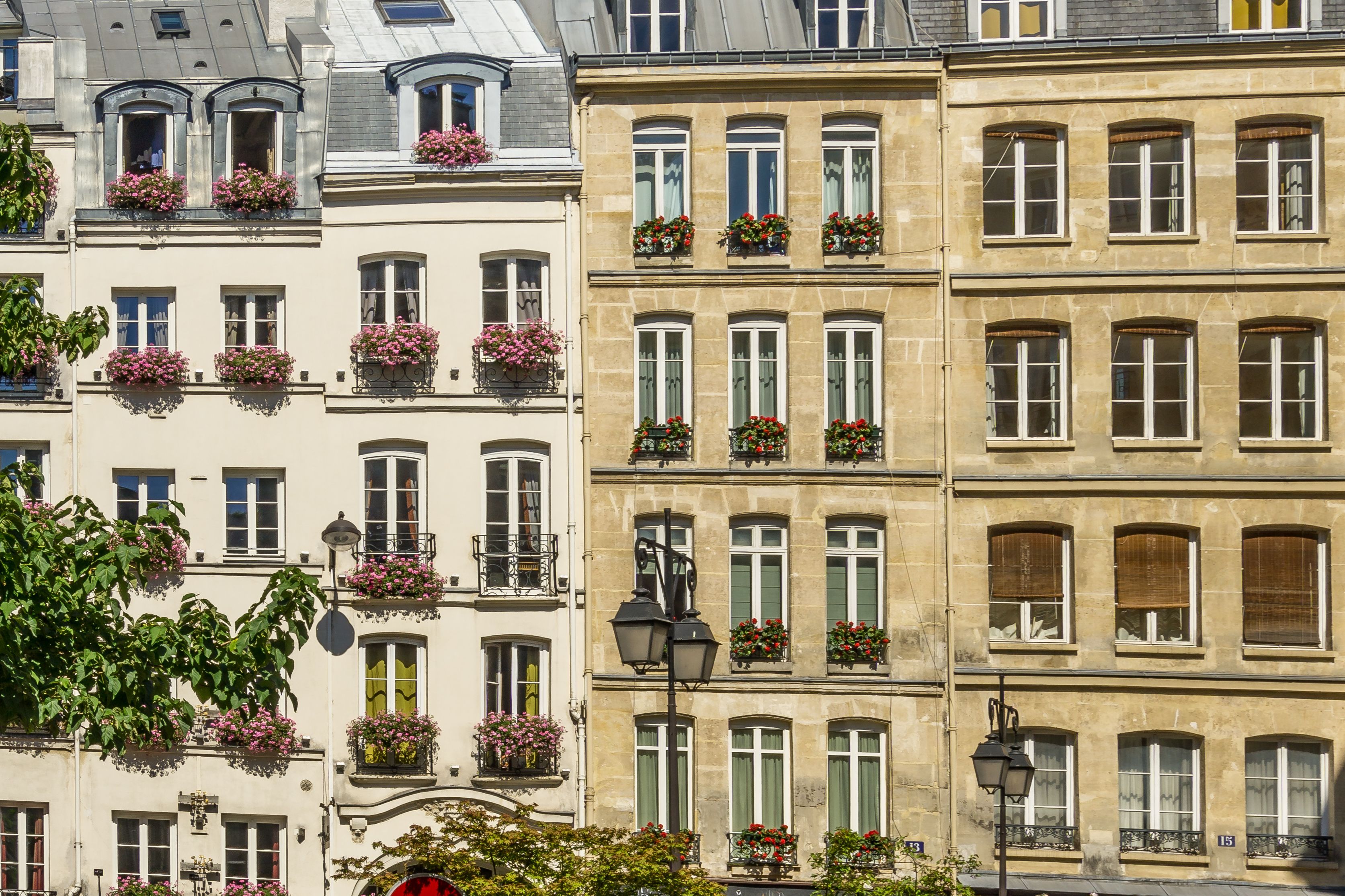 Loyer au m² par arrondissement entre rive gauche et rive droite