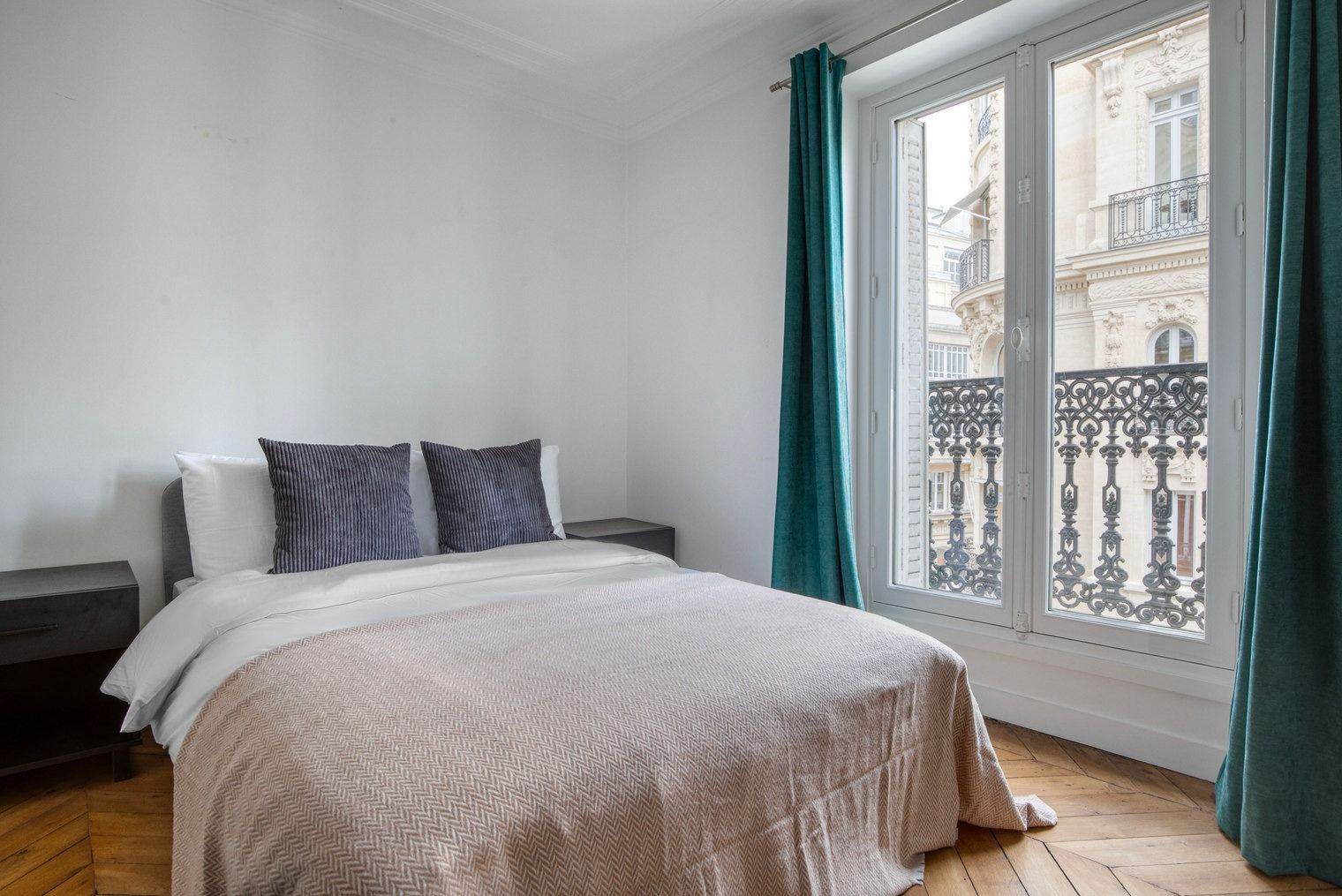 Rue de la Victoire • Chambre