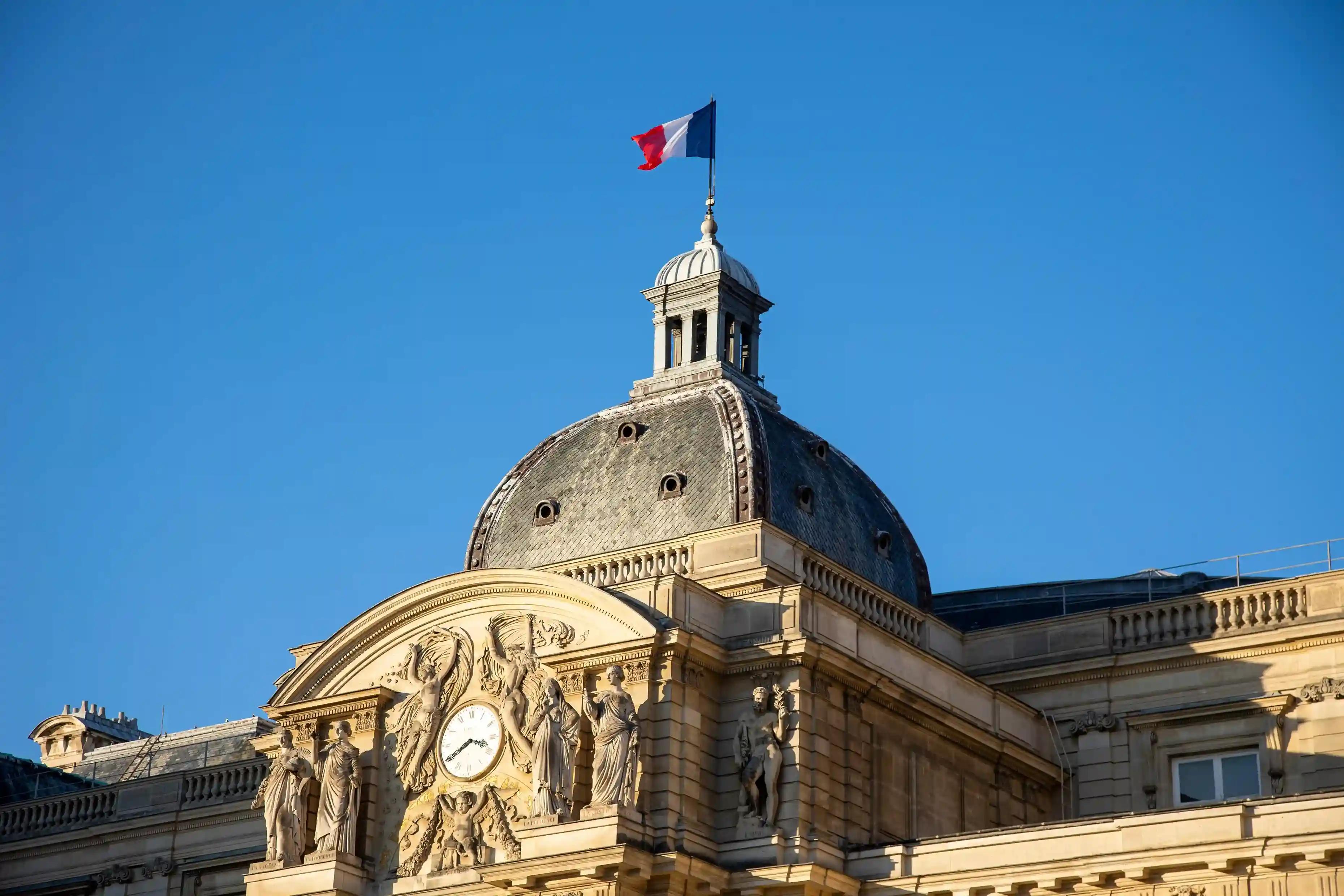 Très belle école parisienne