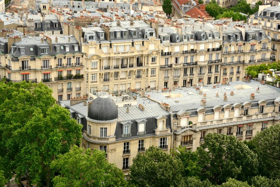 What Is a Long-Term Furnished Rental in Paris?