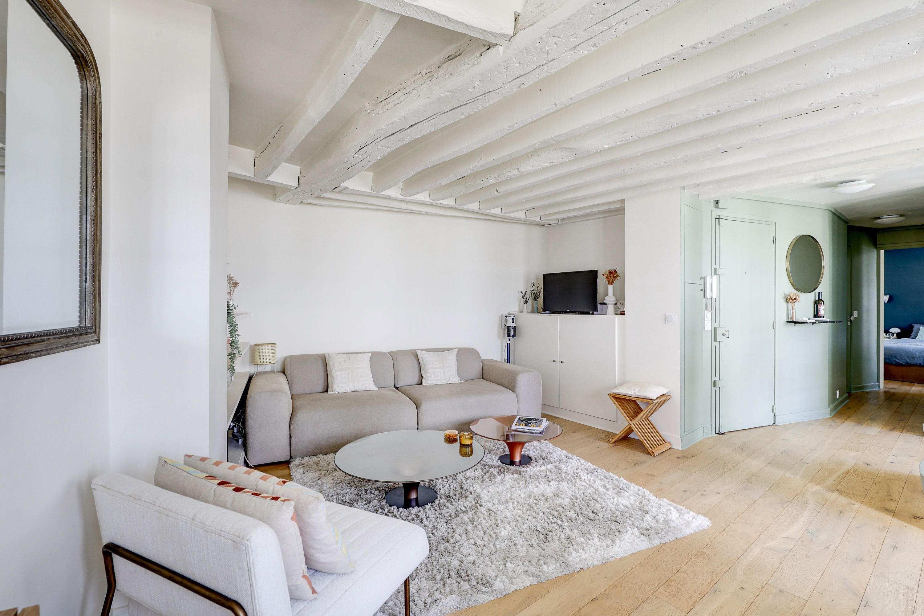 39 Lombard living room