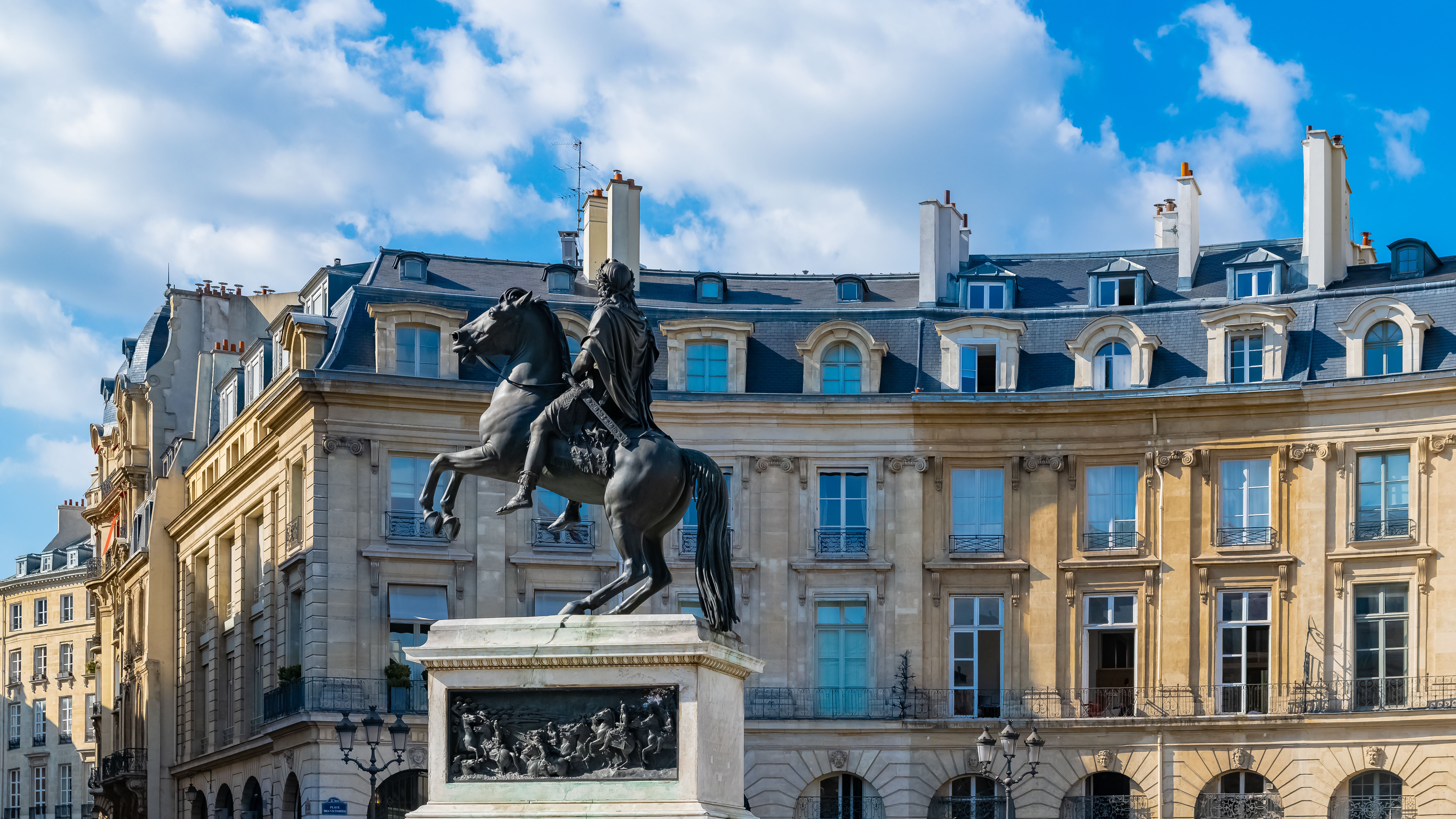 Sortie enfants à Paris sous la pluie à la Cité des enfants