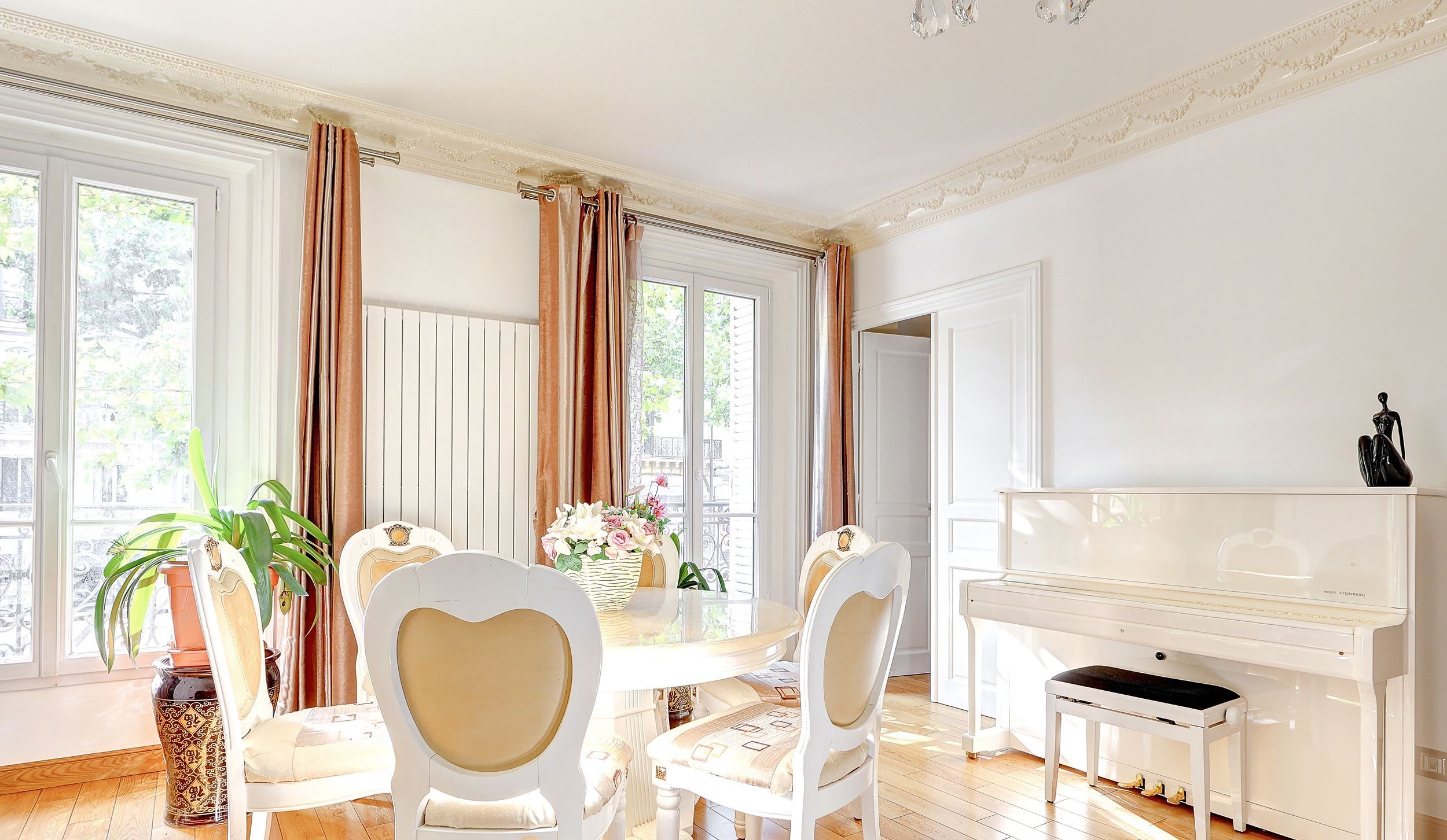 Spacious family apartment on Boulevard de Strasbourg