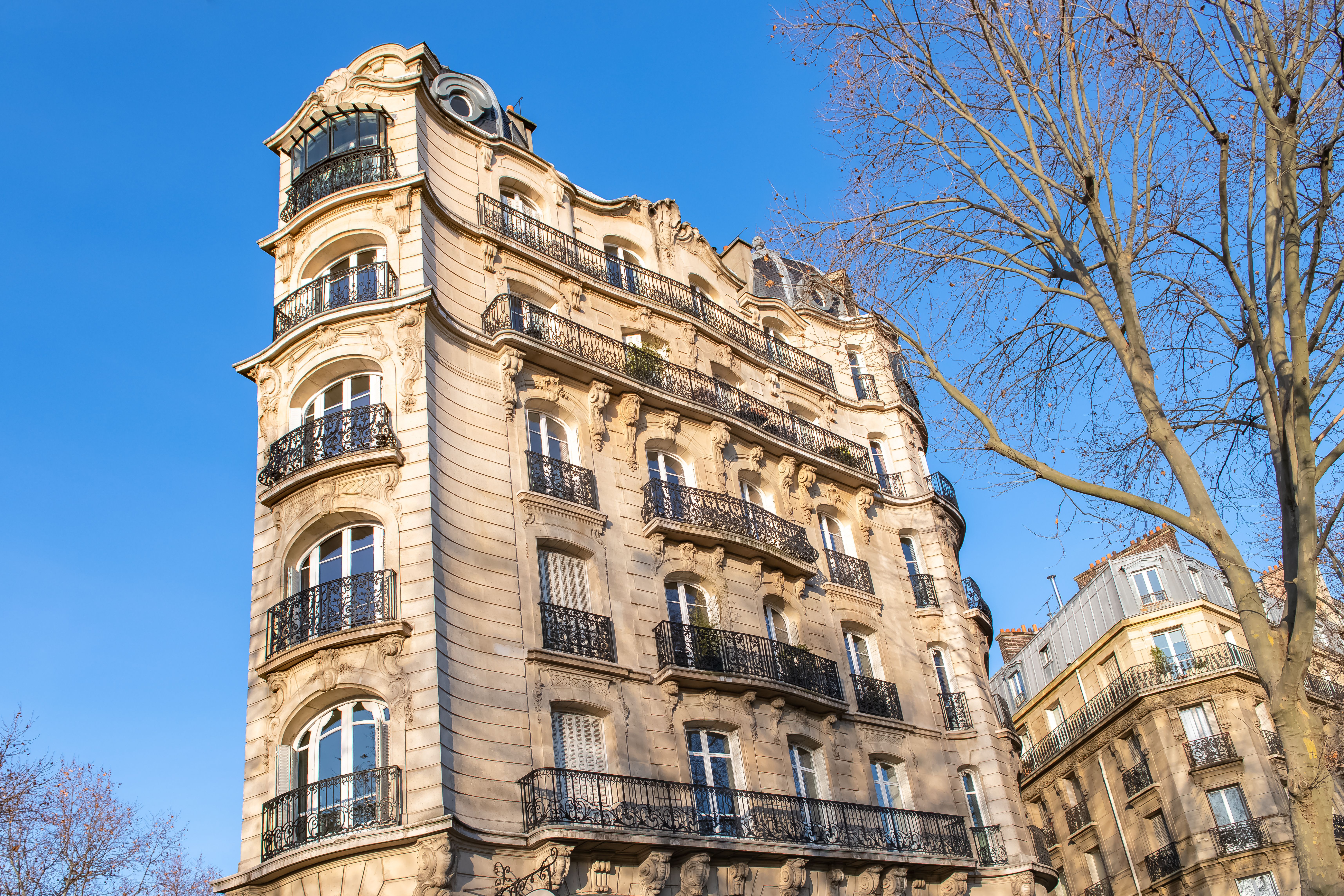 Renting in France vs Italy as an expat