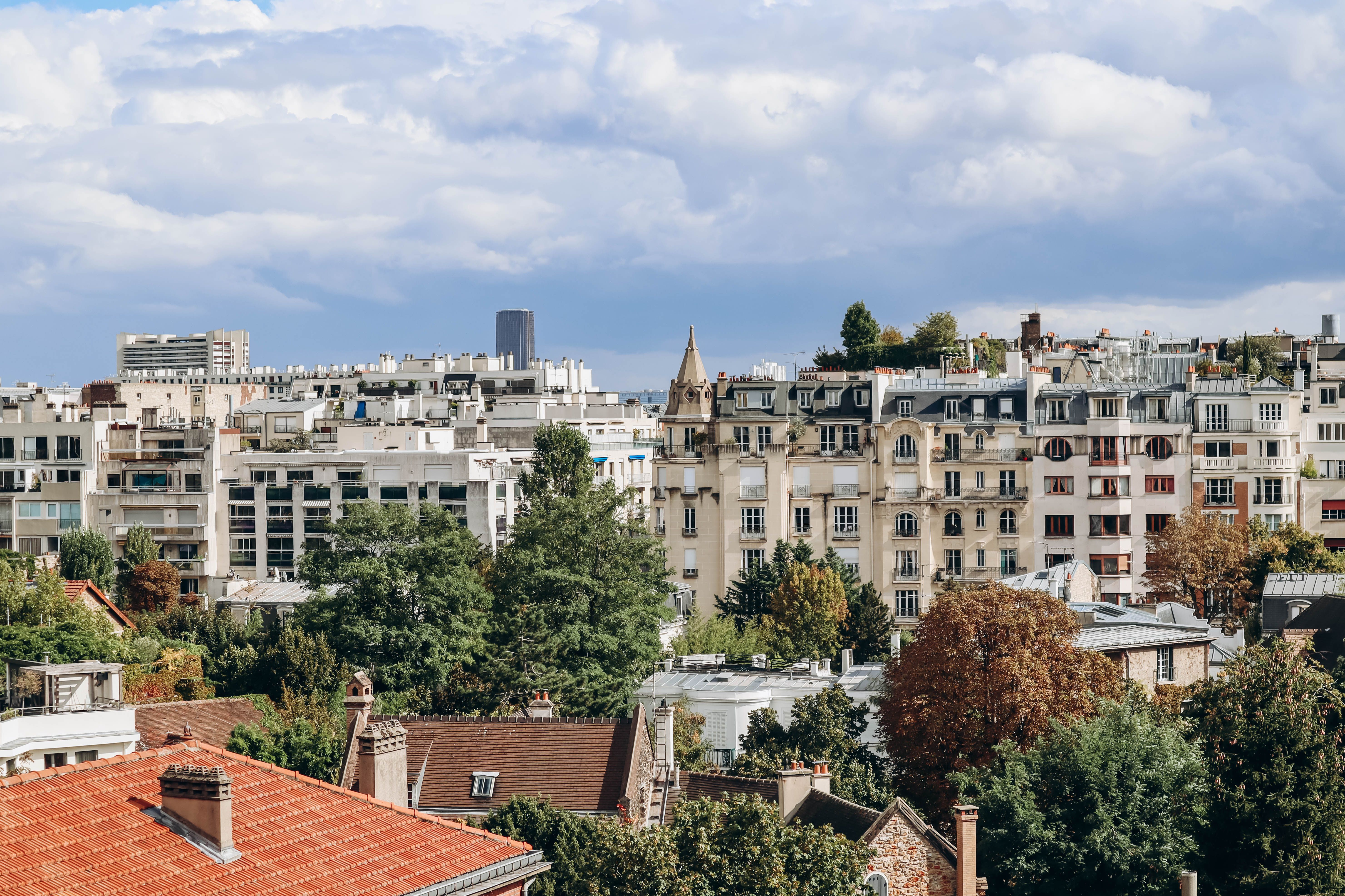 Living in Paris 16th arrondissement 2026