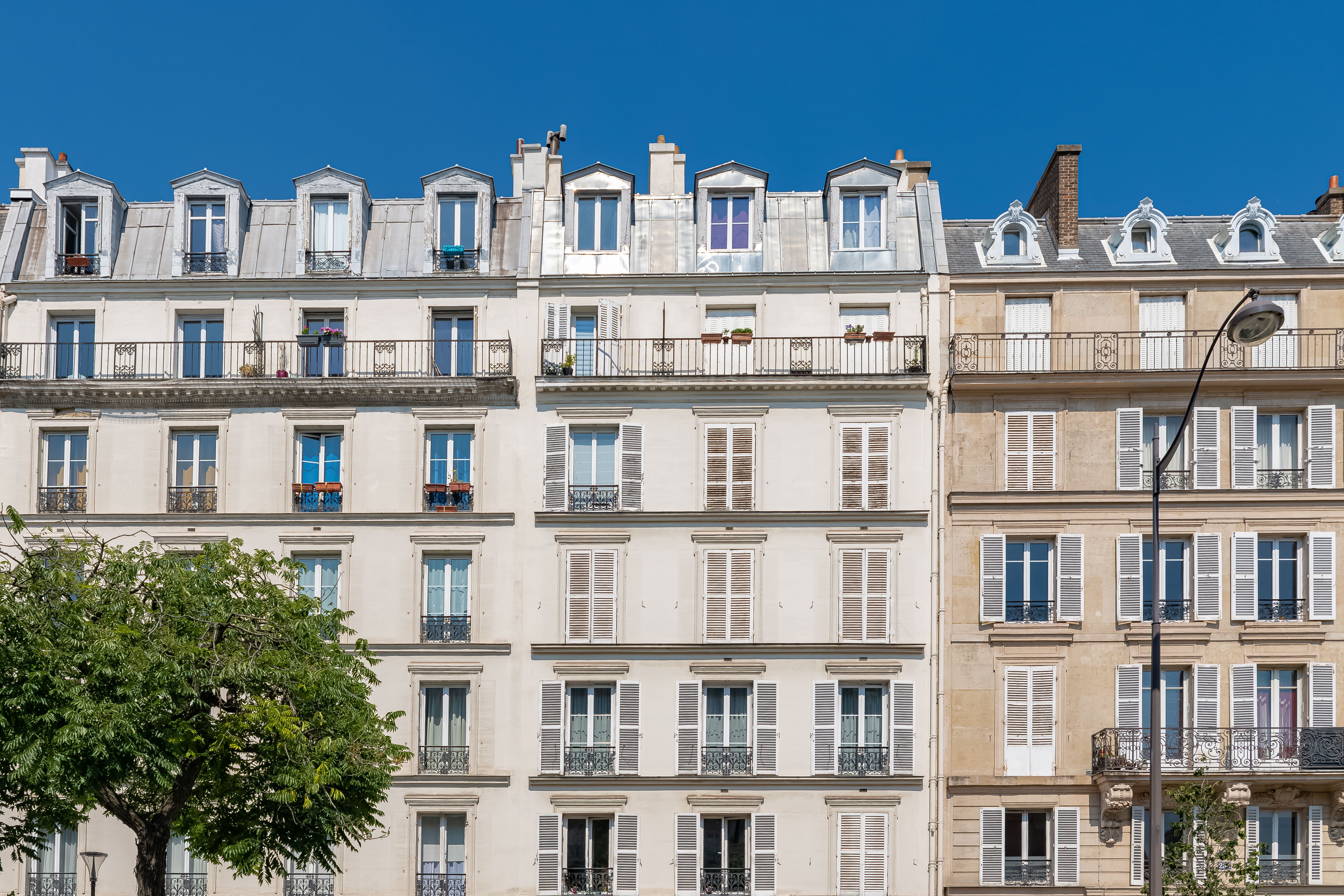 Relocation support for finding a Paris balcony apartment