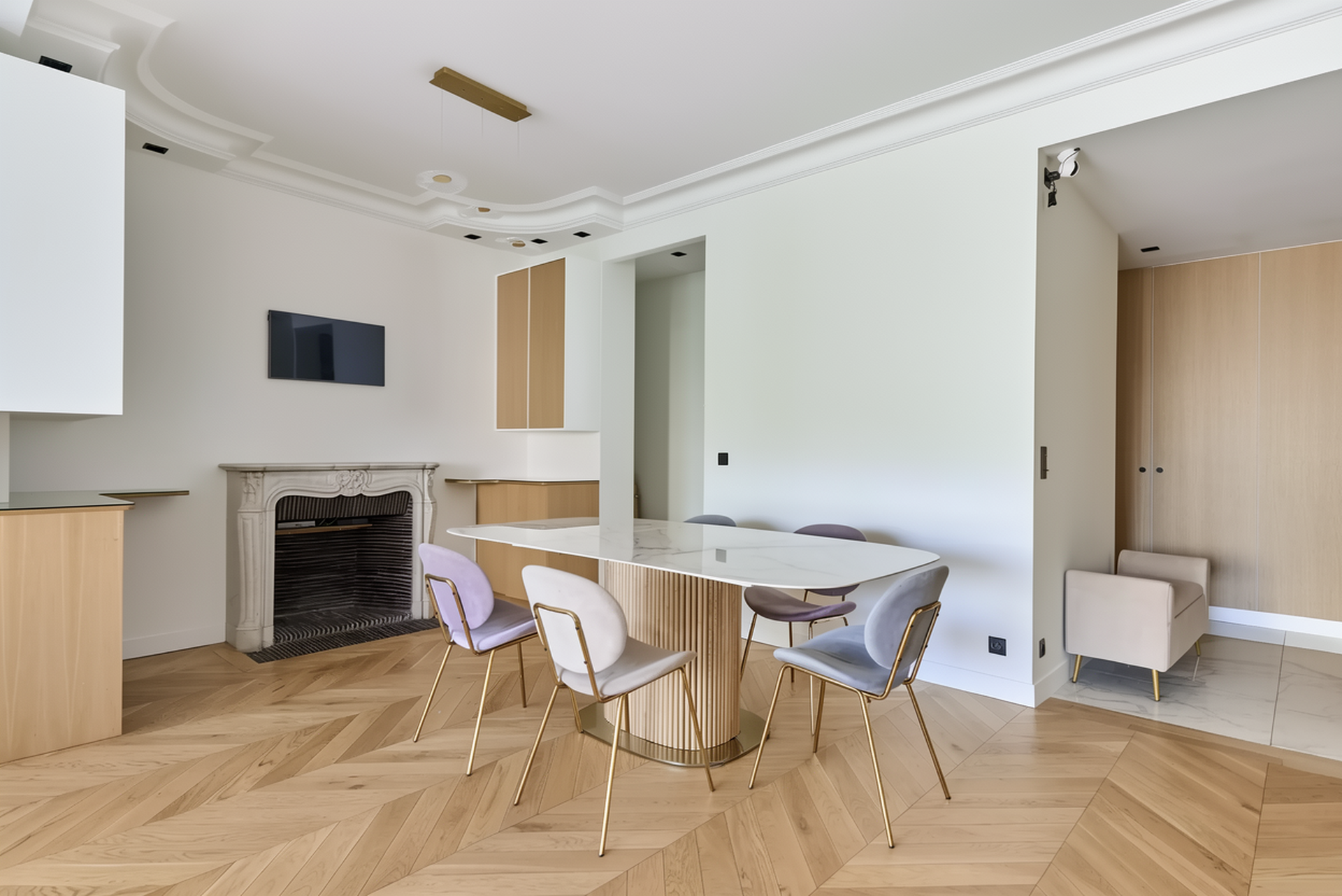 Bright fully furnished Paris apartment with elegant interiors, spacious living areas, balcony access, and comfortable amenities.