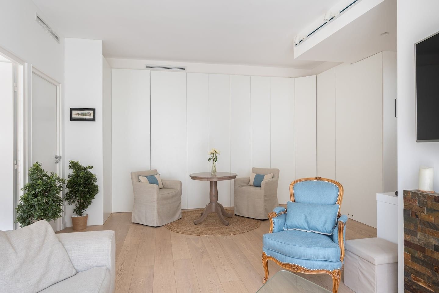 Avenue Henri Martin • Salon