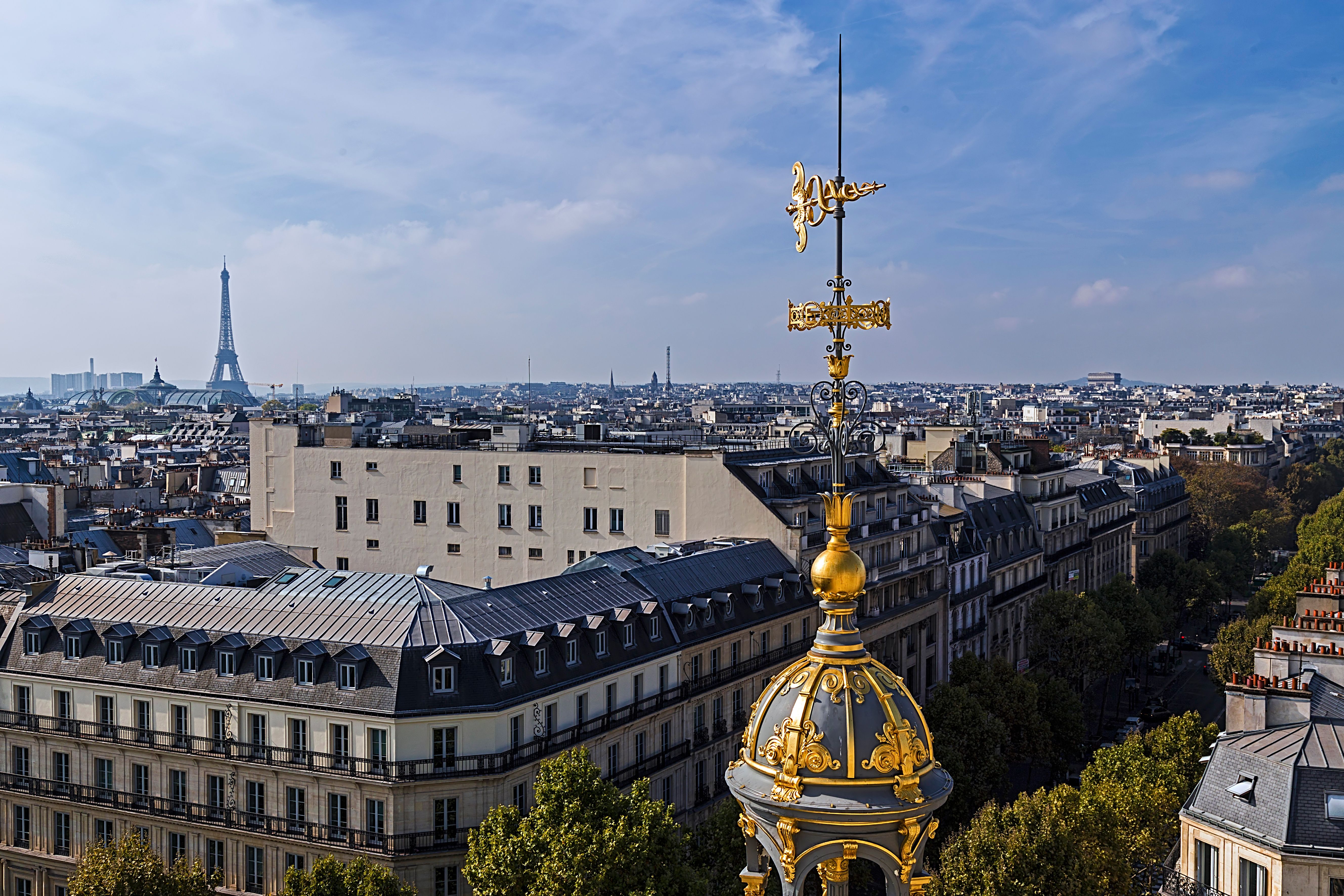 Comparatif des programmes franco-anglais pour familles expatriées