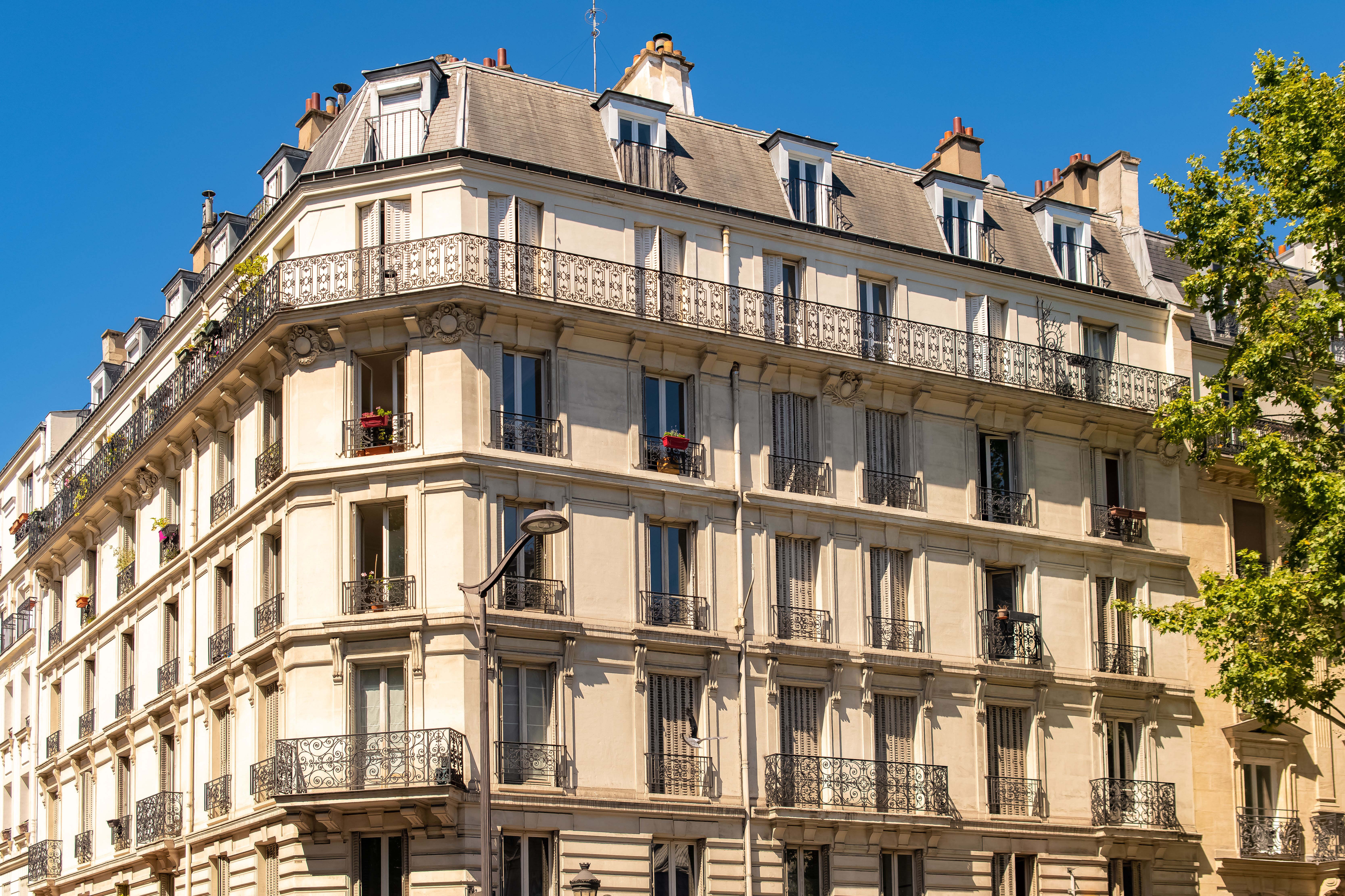 Dossier de location à Paris avec un bail en cours