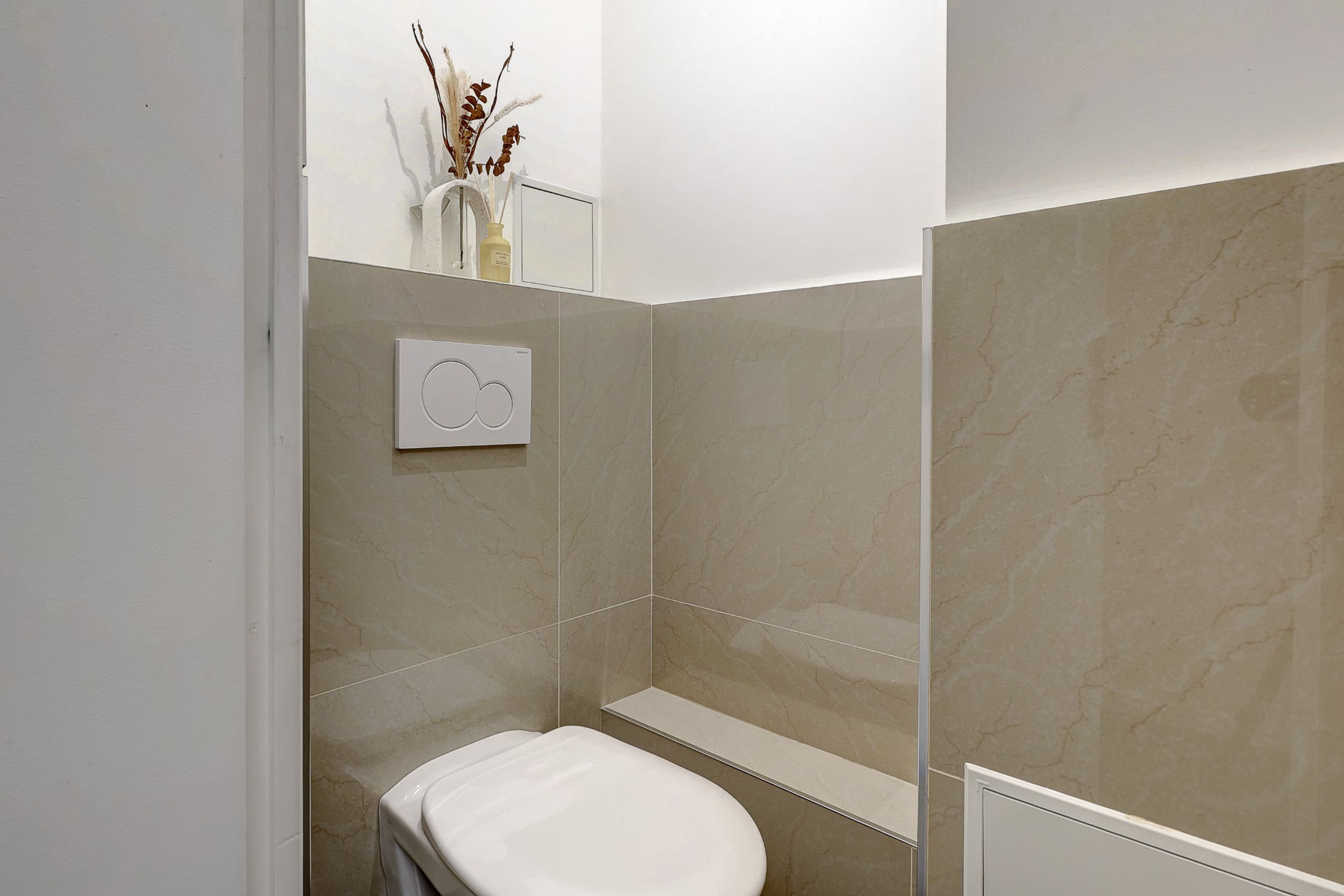 21 Rue des Messageries-bathroom-2