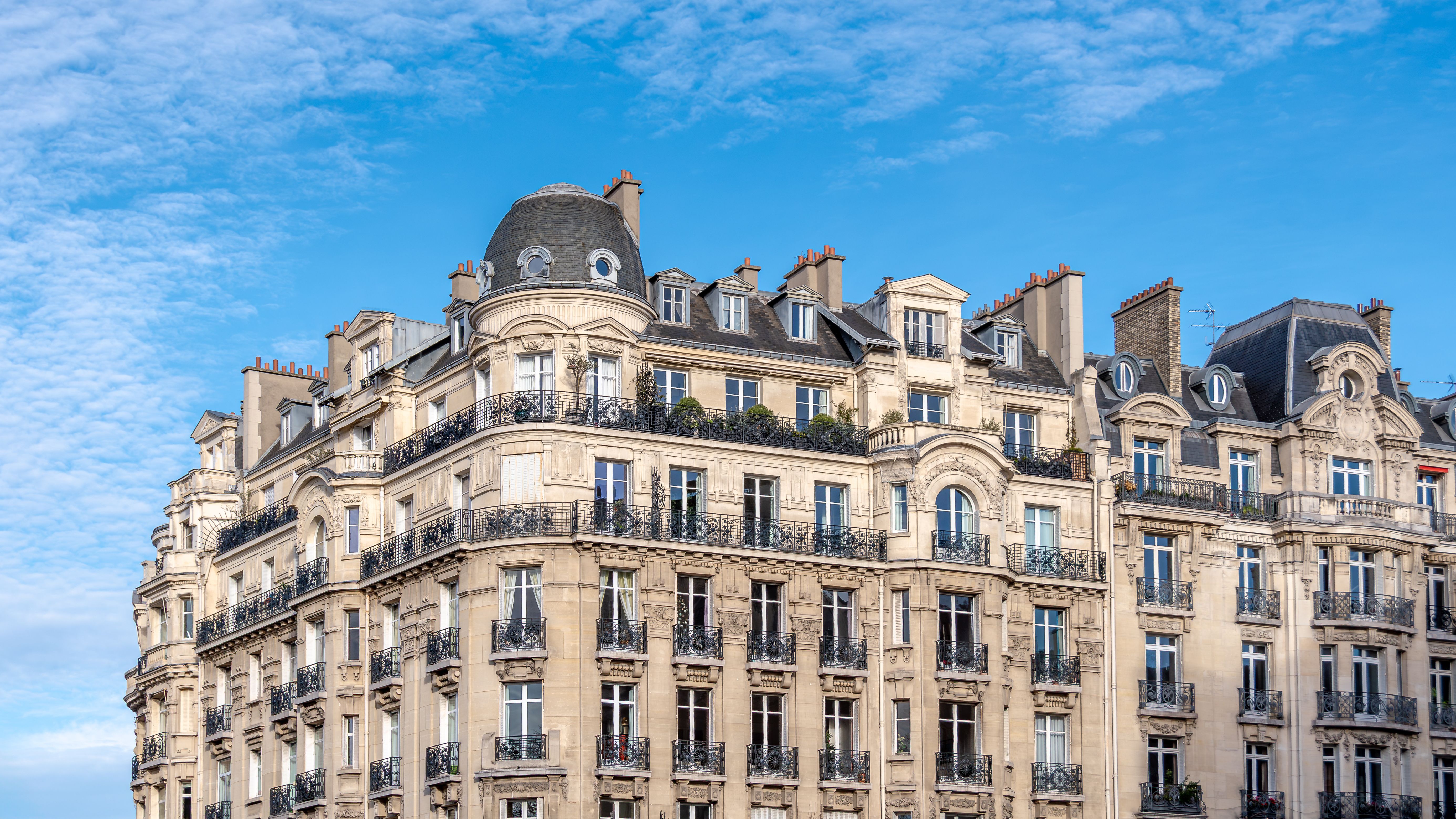 Relocation paris cost