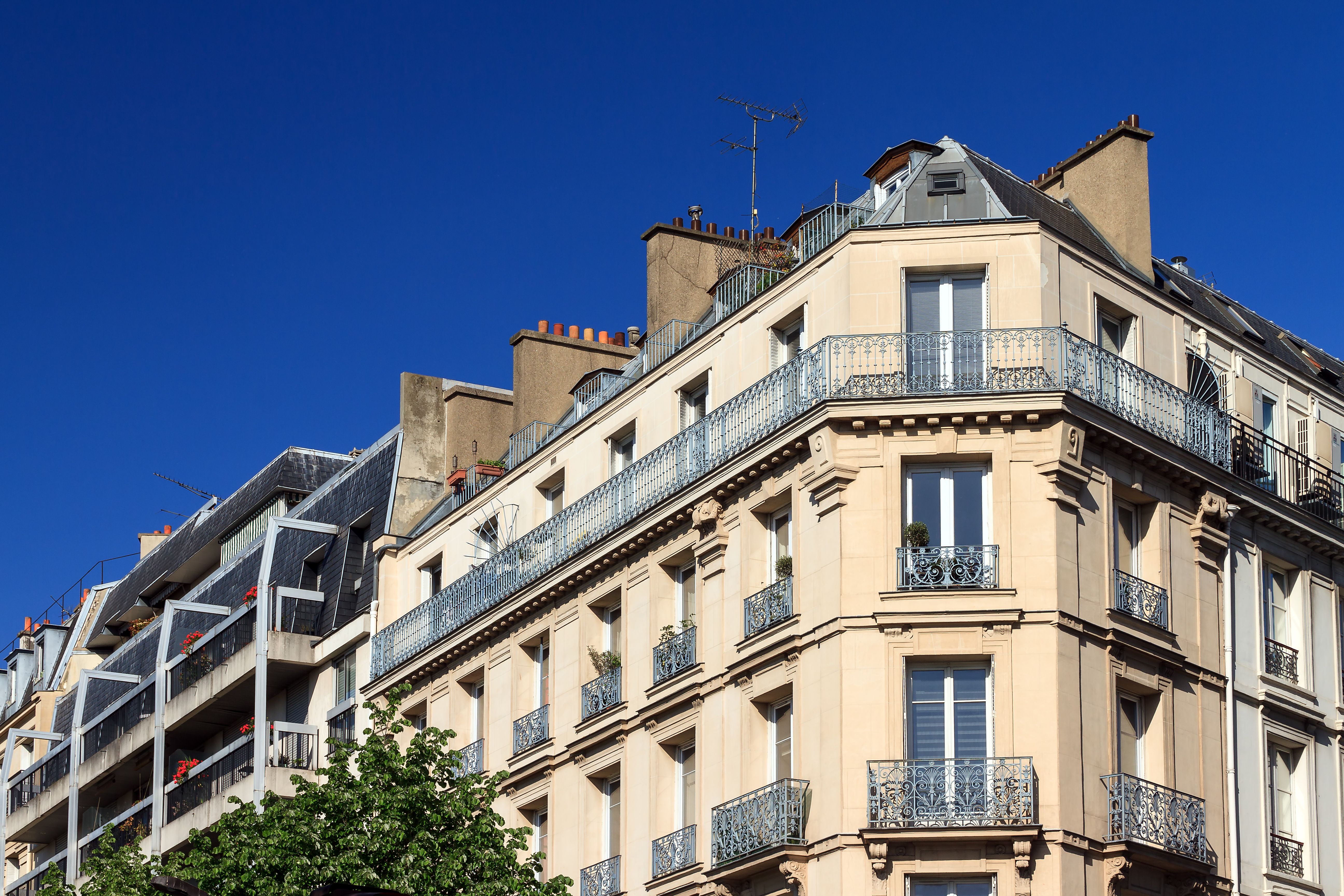 Student housing in Paris and furnished lease rules