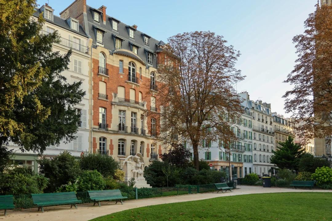 Relocation service Paris