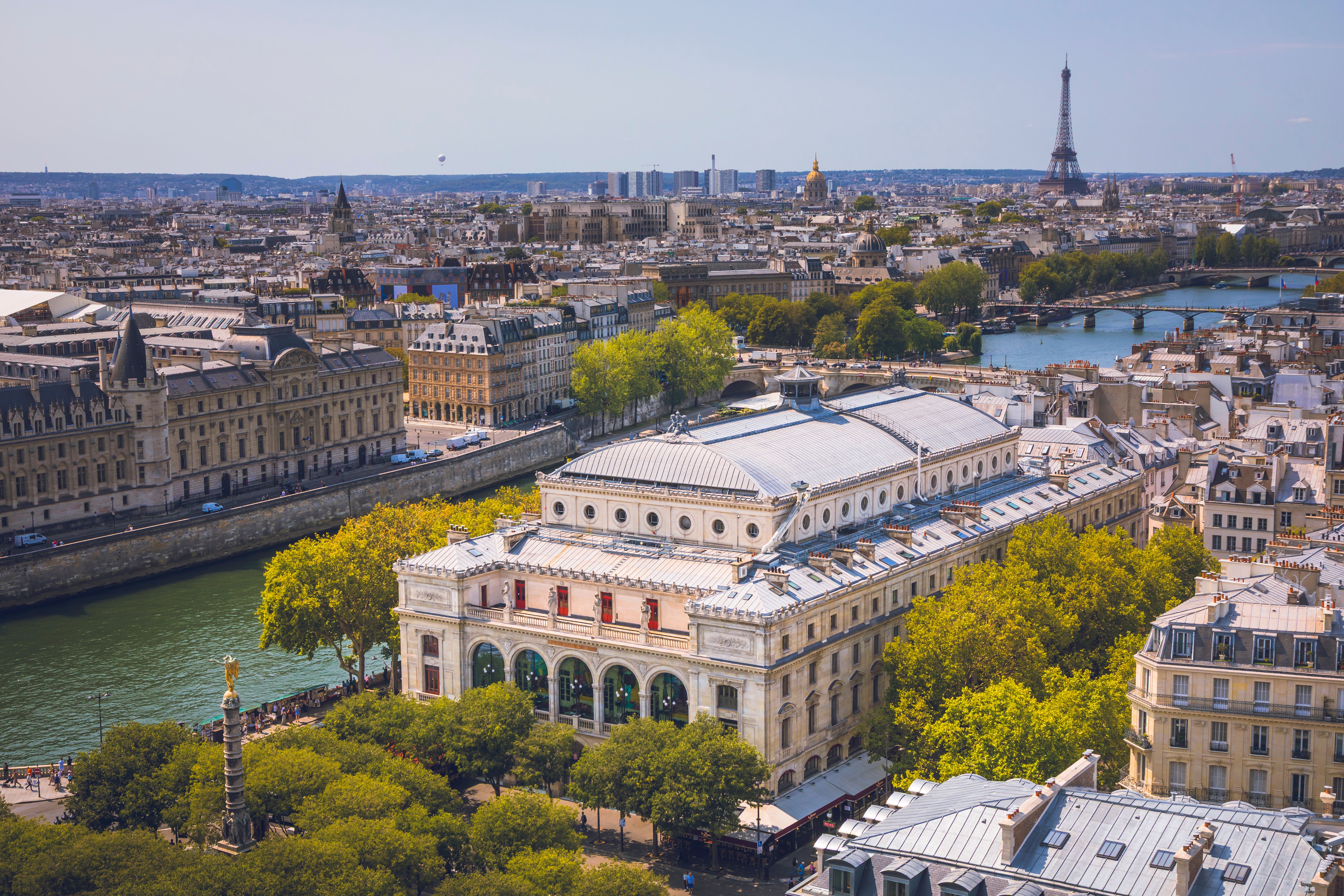 Devenir bailleur à Paris en tant qu'étranger