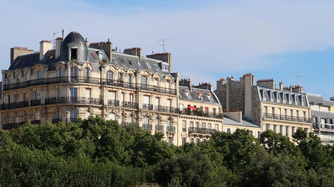 How Much Does a Long-Term Furnished Rental in Paris Cost?