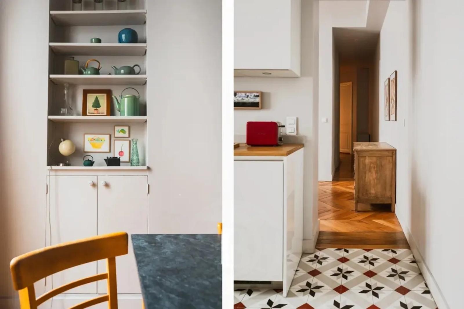Cuisine dînatoire avec carrelage à motifs
