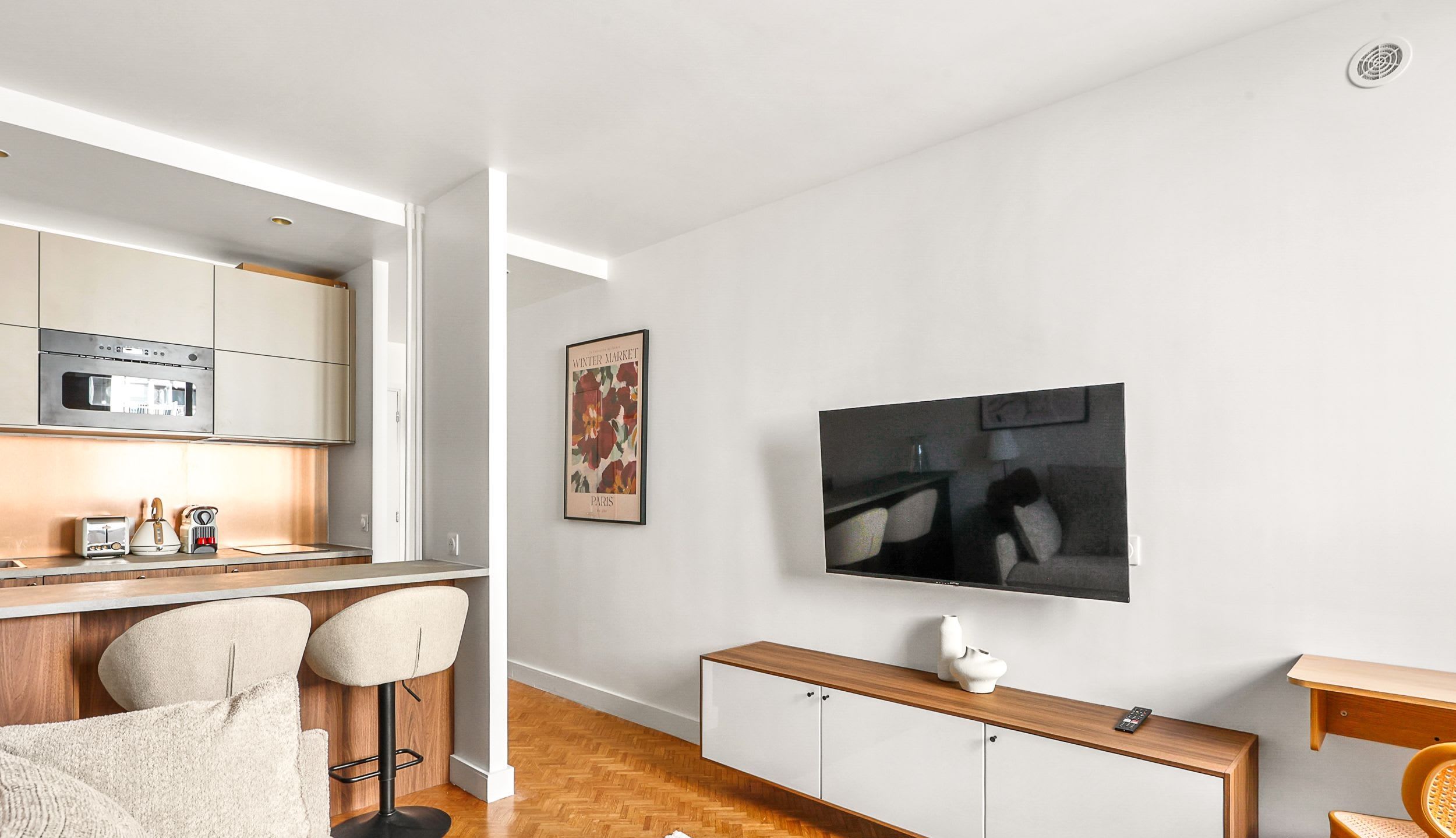 Living space with a comfortable sofa and desk