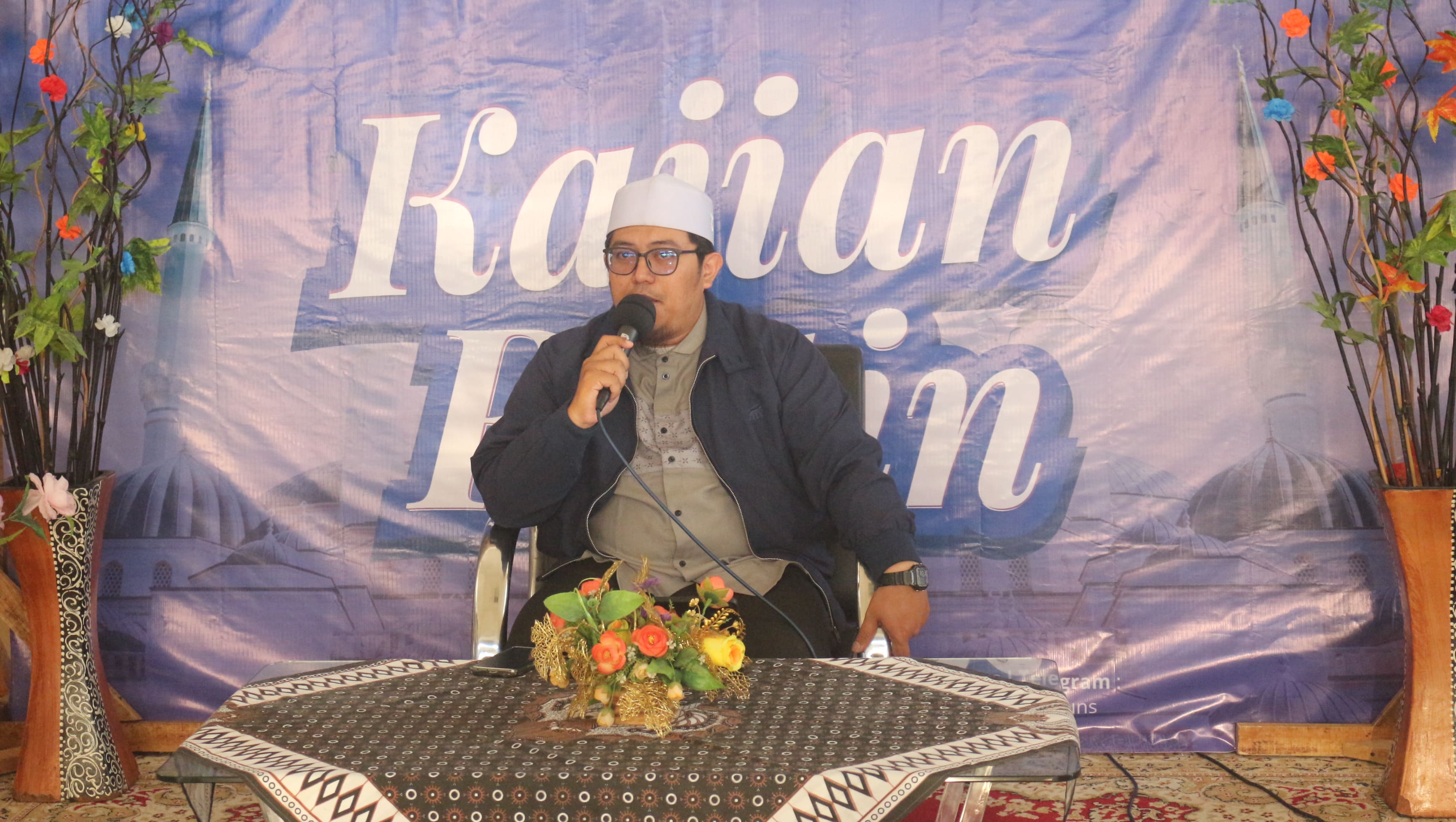 Meneladani Rasulullah: Seni Memanusiakan Manusia