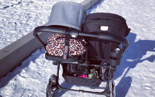 Syskonvagnar som kan göras om till enkelvagn