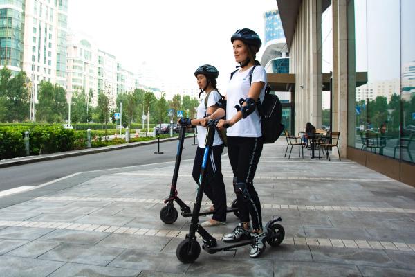 Köpa elscooter? Experten förklarar vad du behöver tänka på